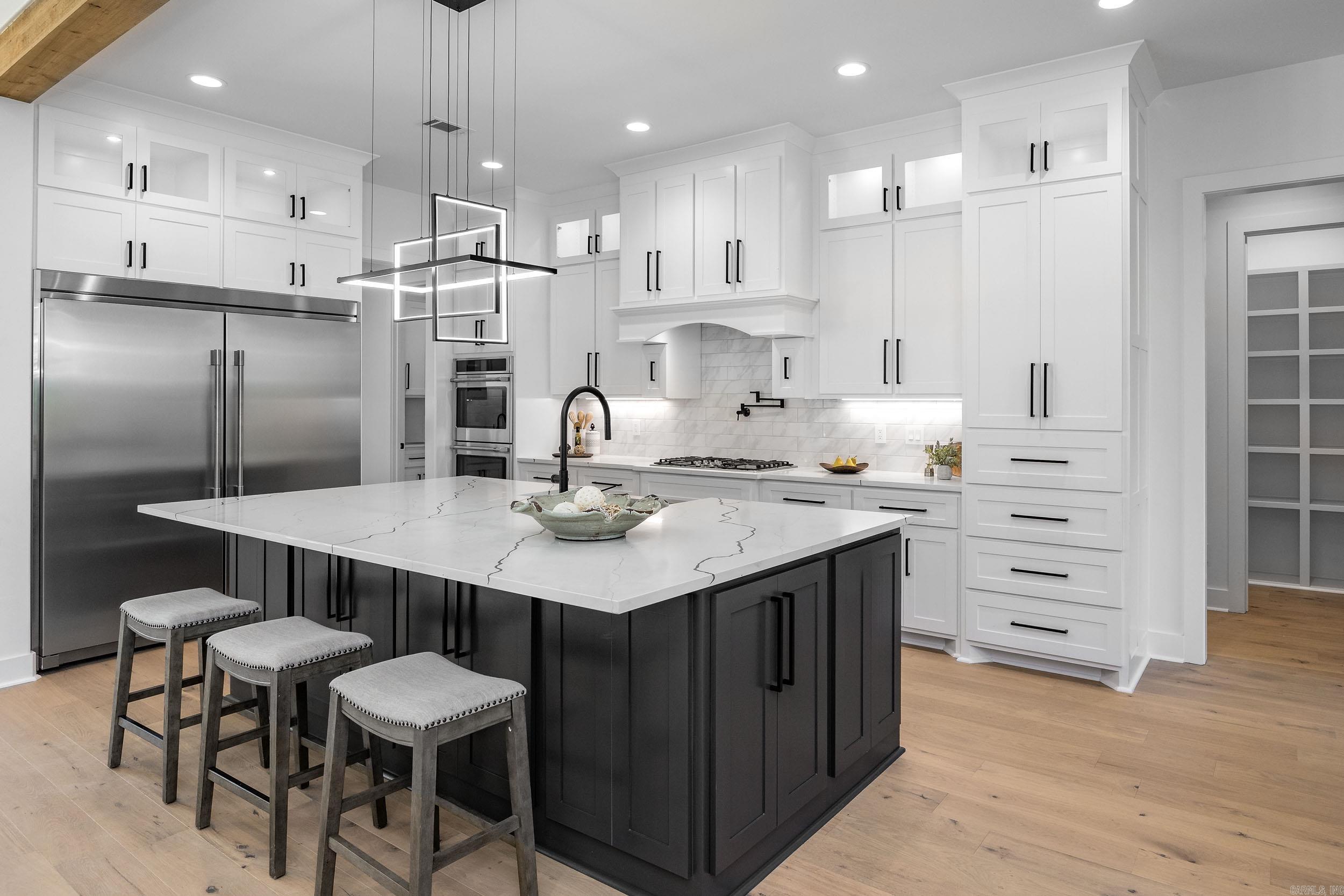 CHENAL VALLEY "FALSTONE COURT" - Residential