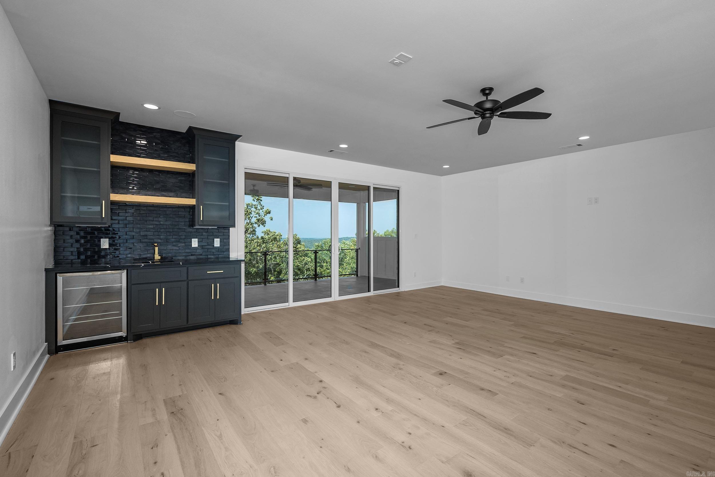 CHENAL VALLEY "FALSTONE COURT" - Residential