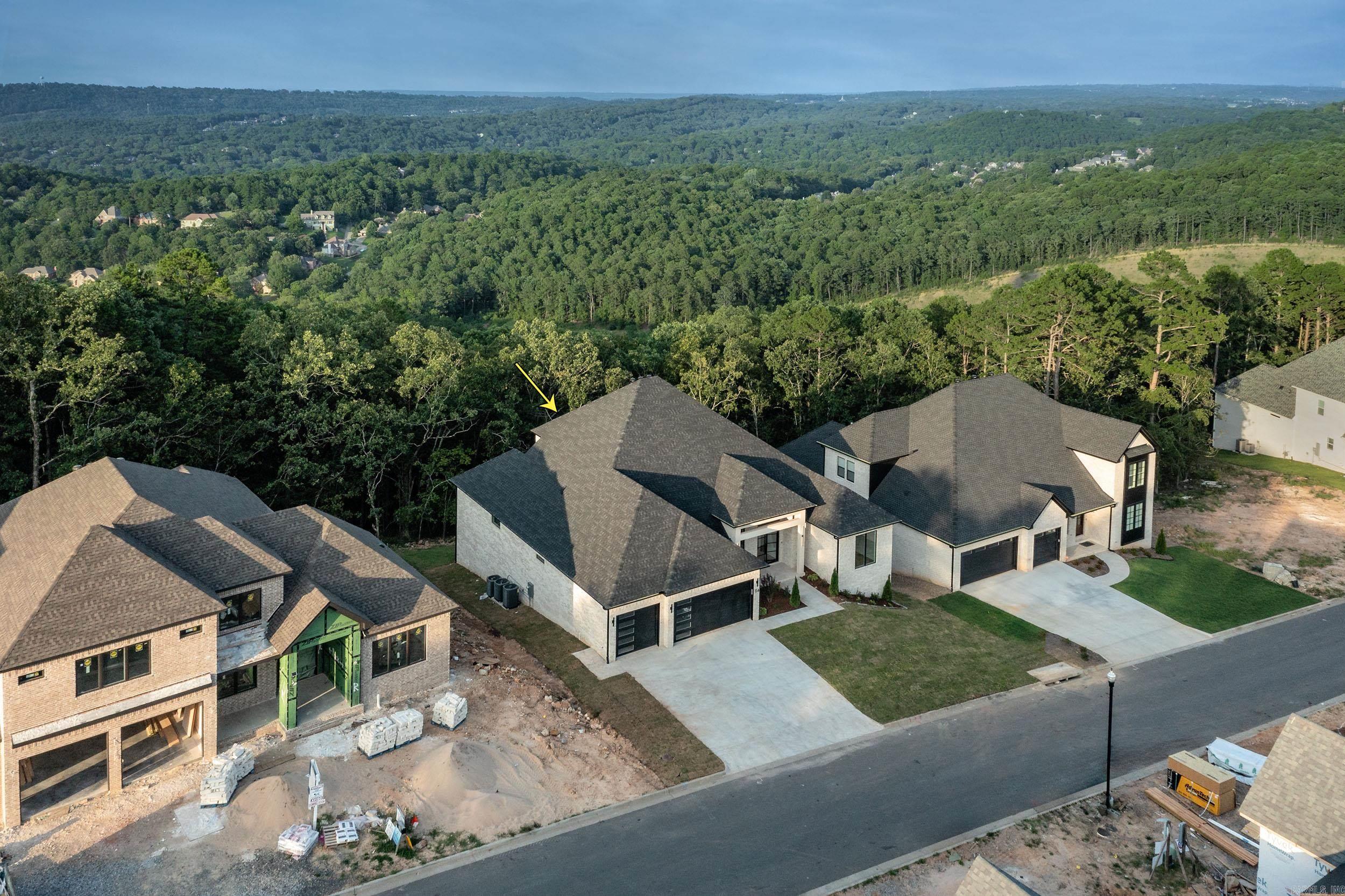 CHENAL VALLEY "FALSTONE COURT" - Residential