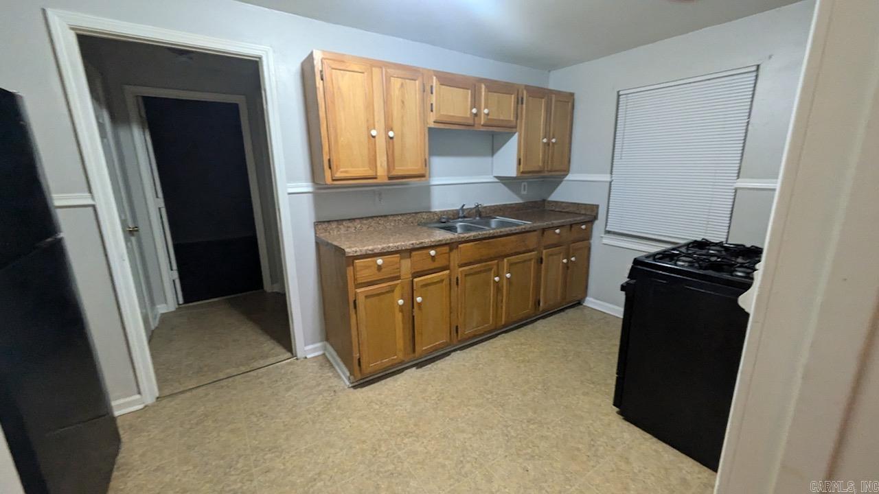 Holts Industrial - Residential Lease