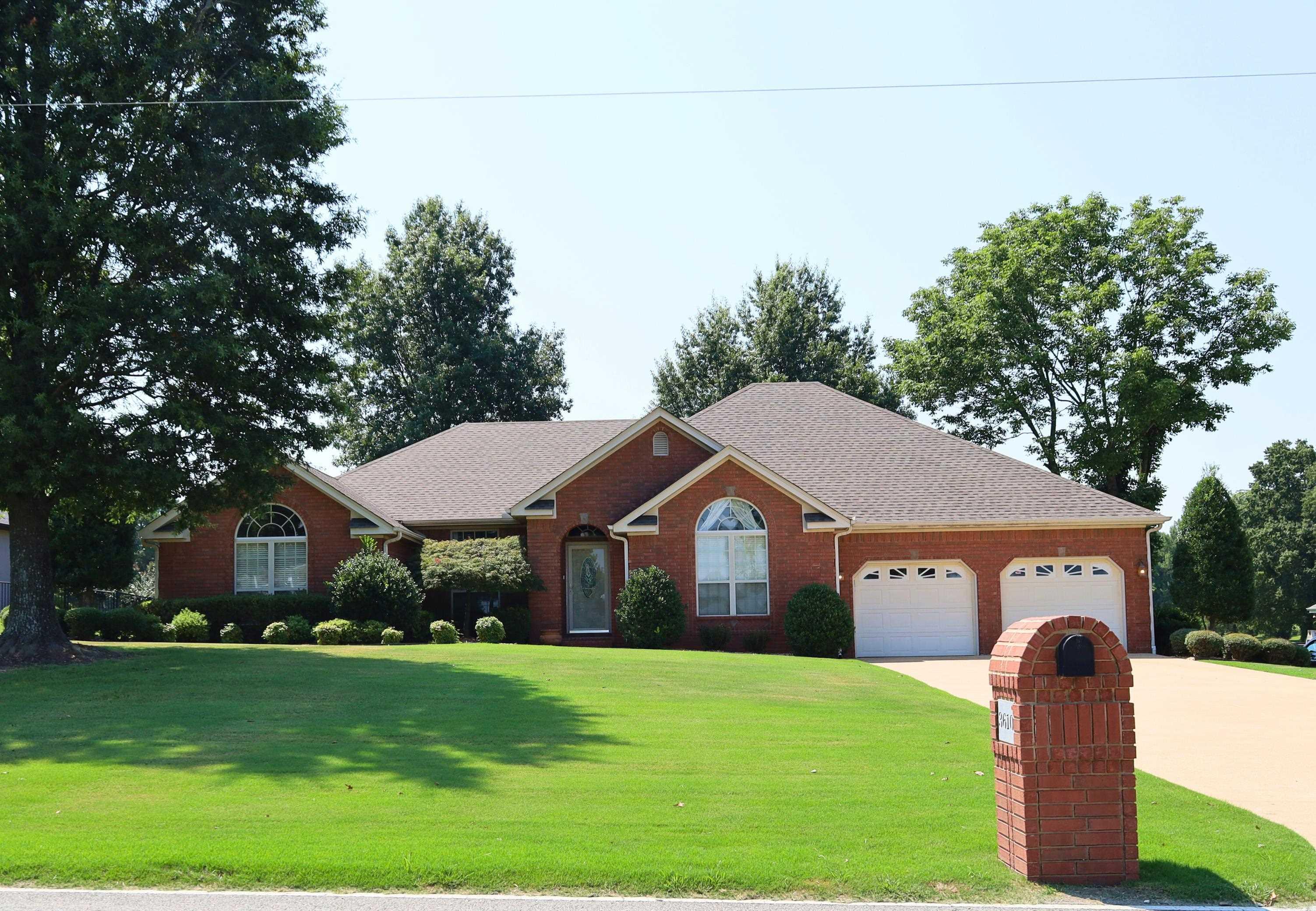 GOLFERS ACRES - Residential
