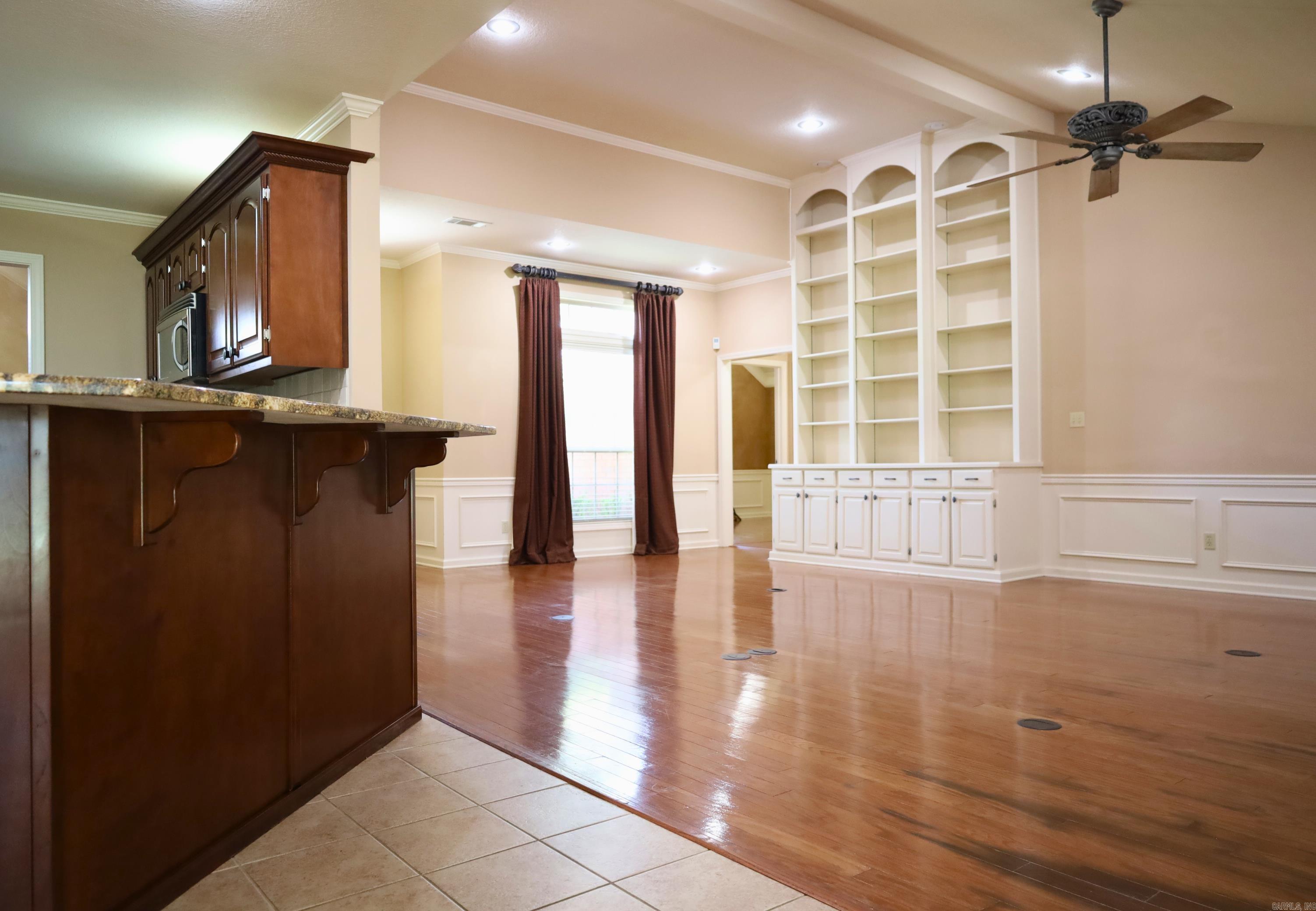 GOLFERS ACRES - Residential