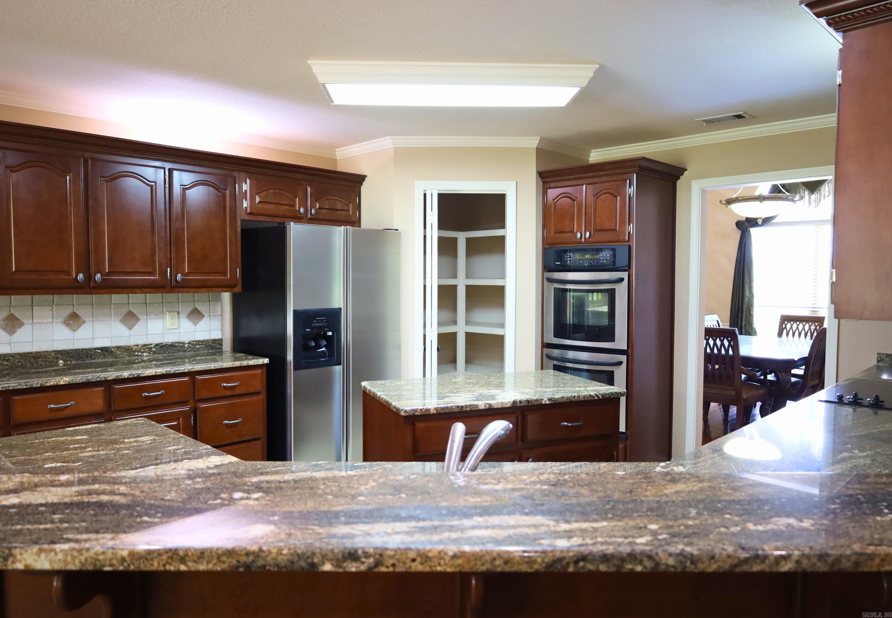 GOLFERS ACRES - Residential