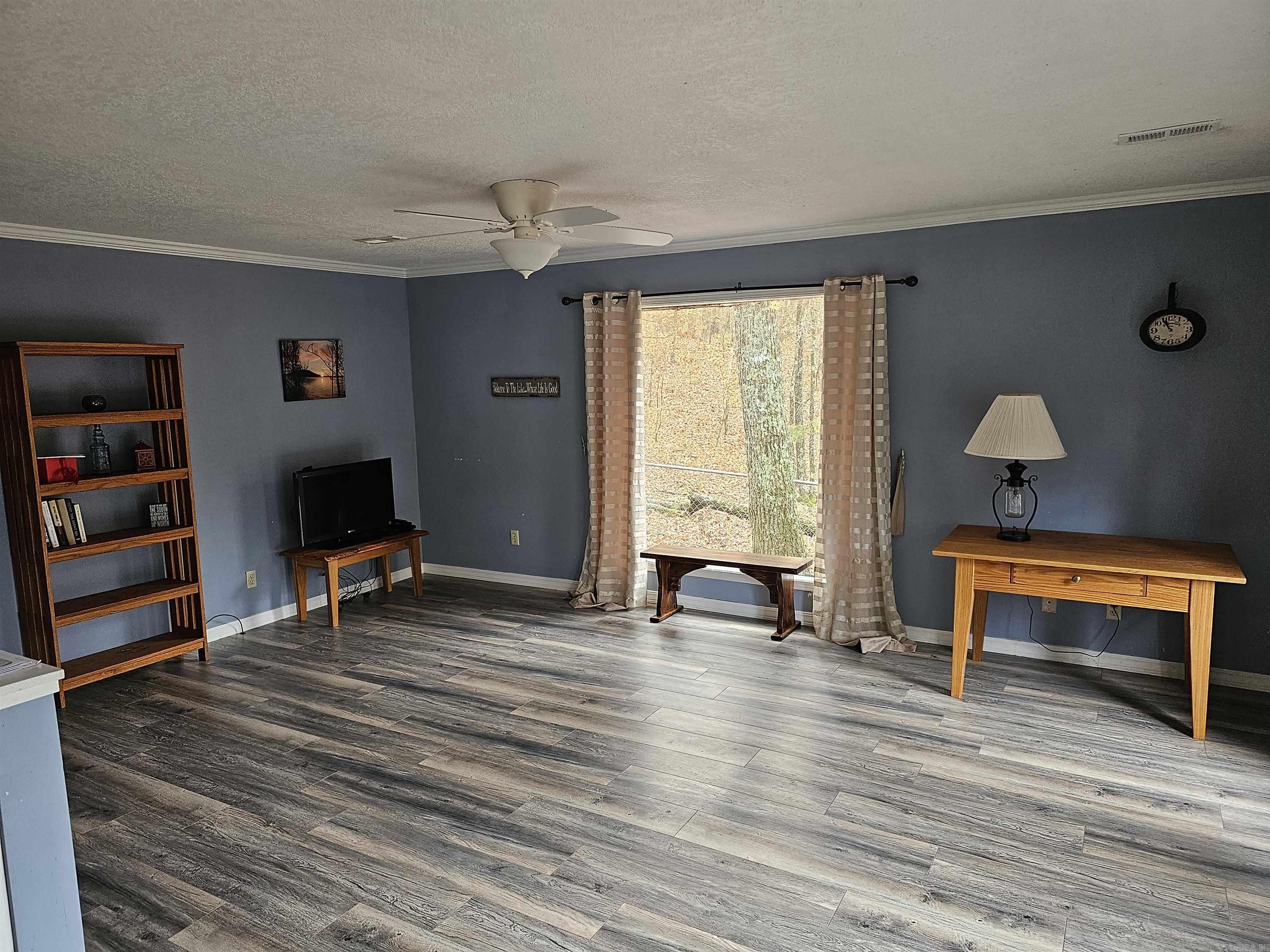 LAKEWOOD - Residential