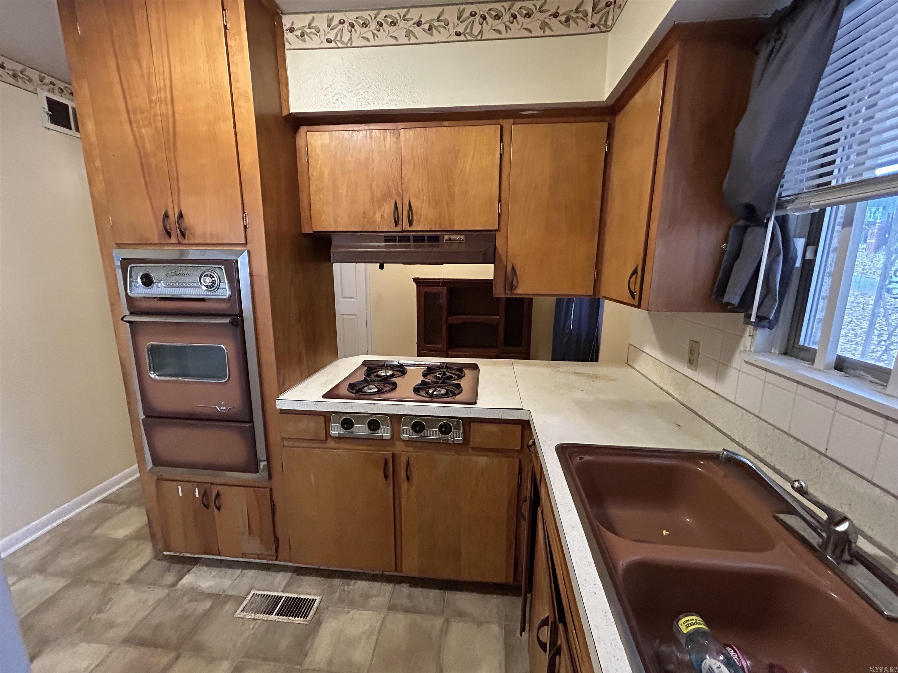 INTERURBAN HGTS - Residential