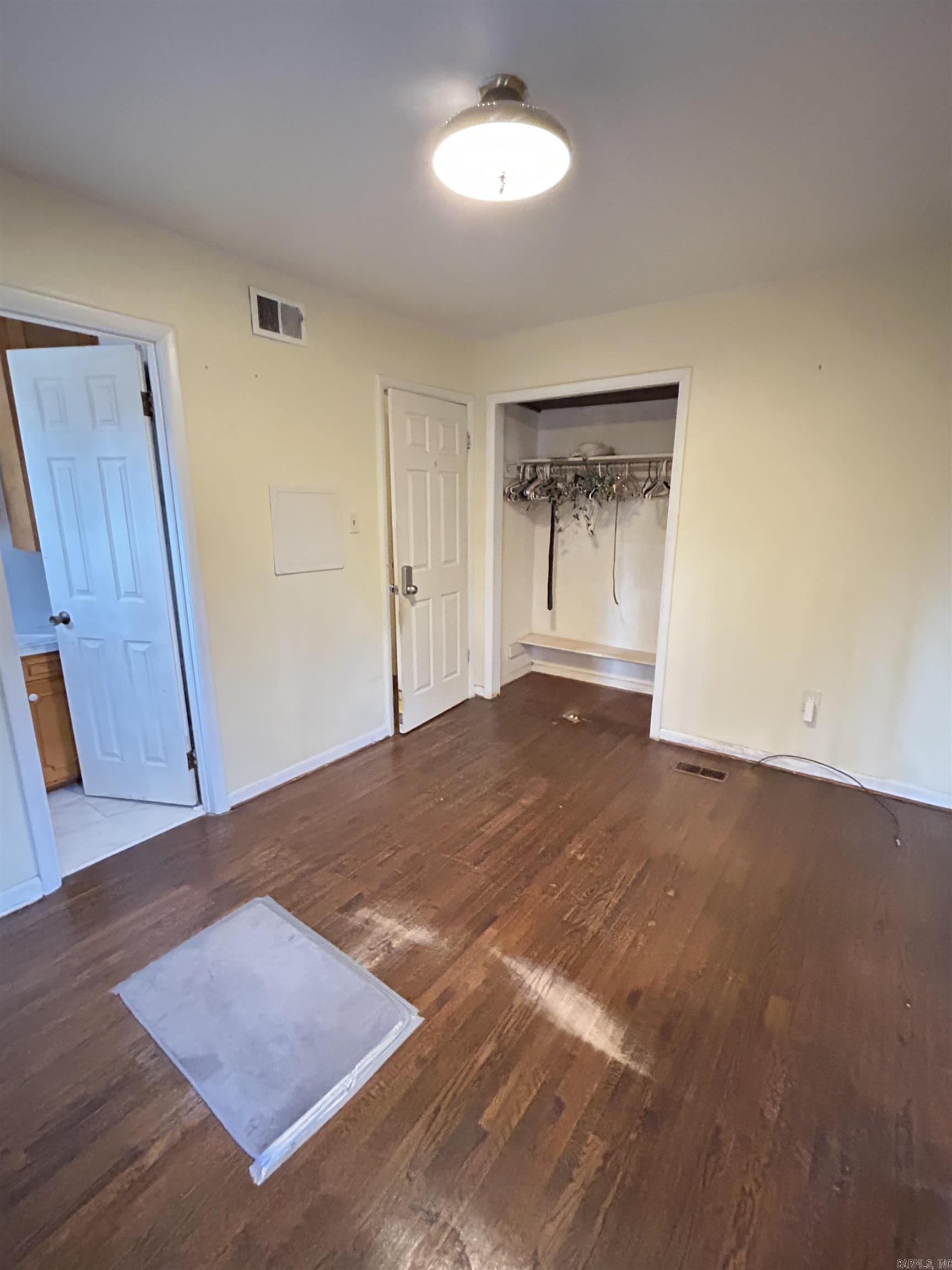 INTERURBAN HGTS - Residential