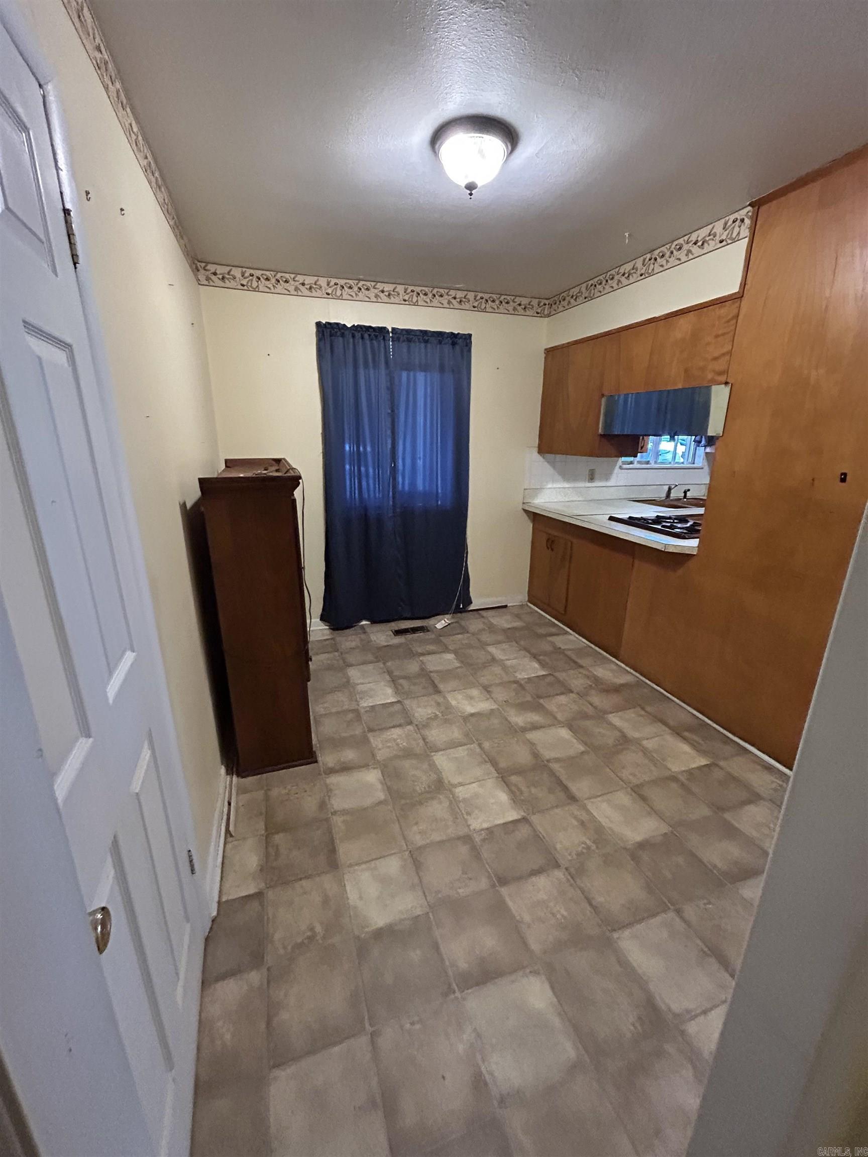 INTERURBAN HGTS - Residential