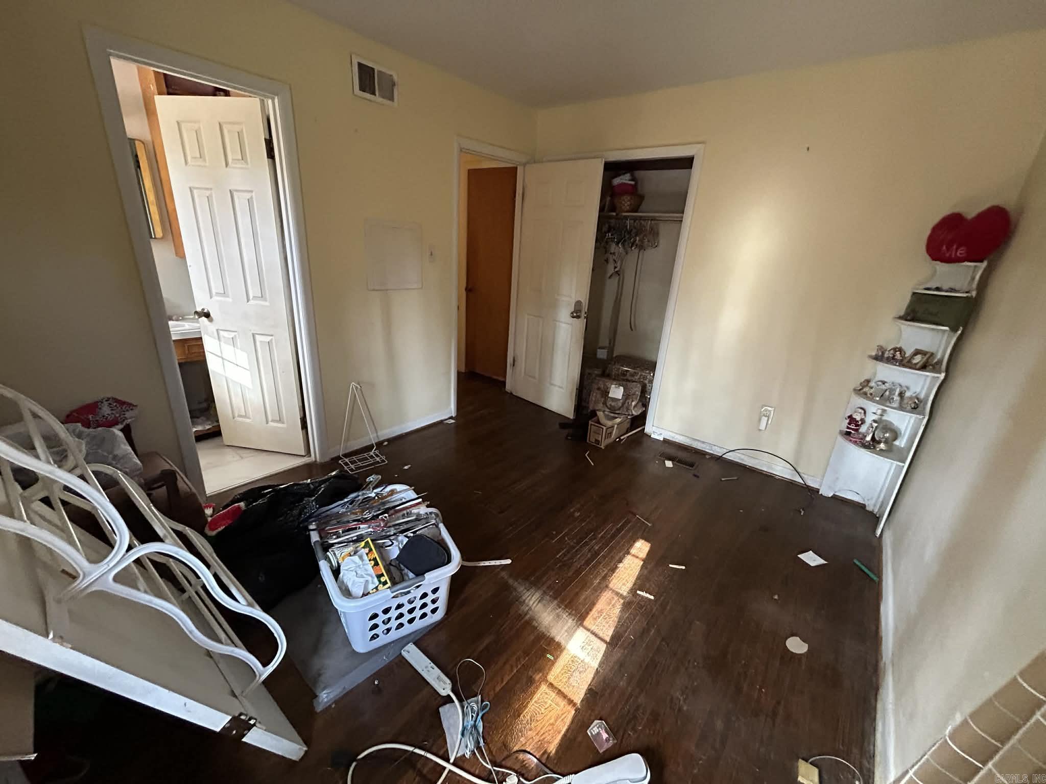 INTERURBAN HGTS - Residential