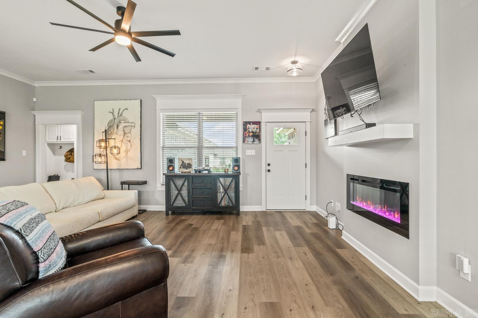 JAXON TERRACE - Residential