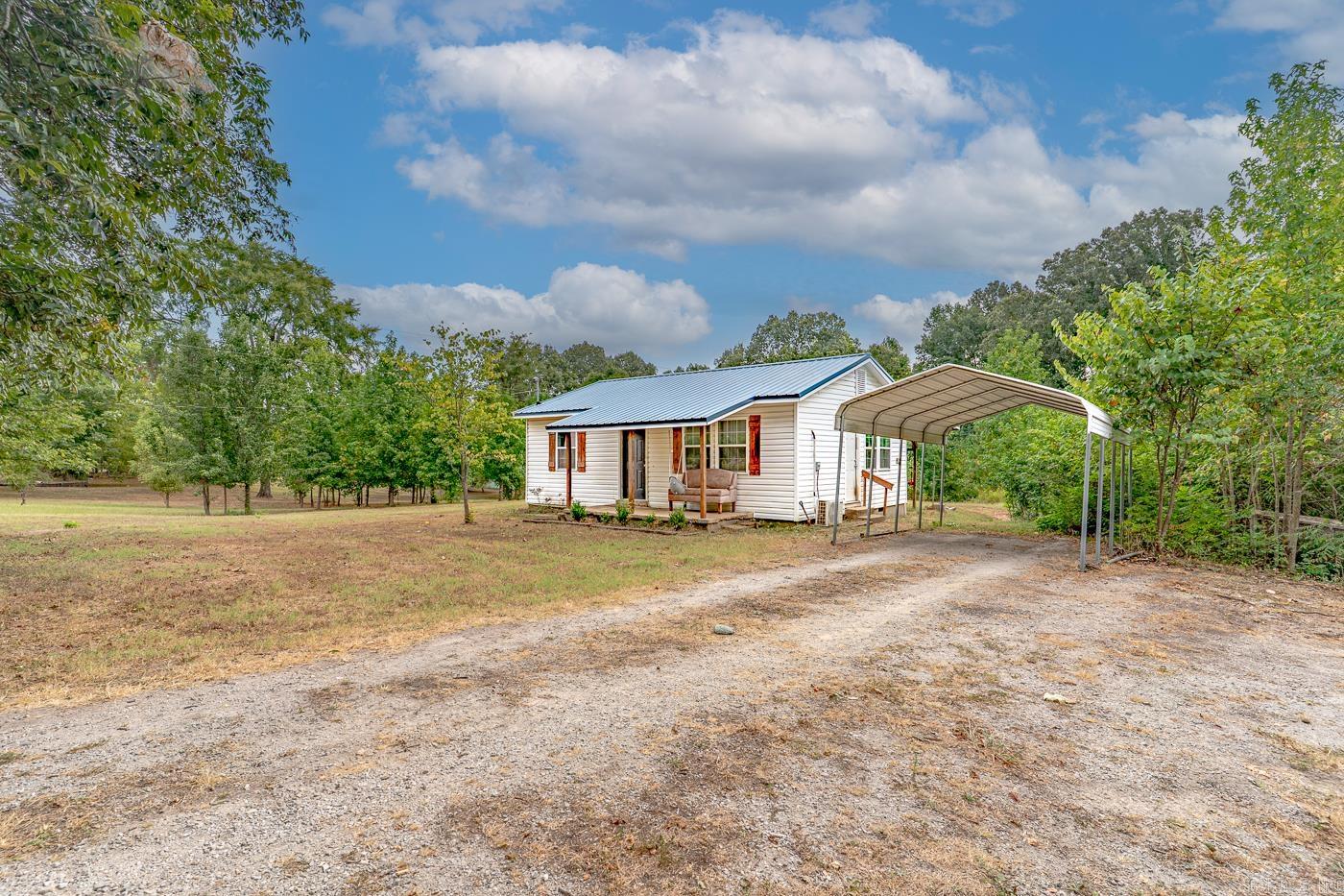 MAYNARD ACREAGE - Residential