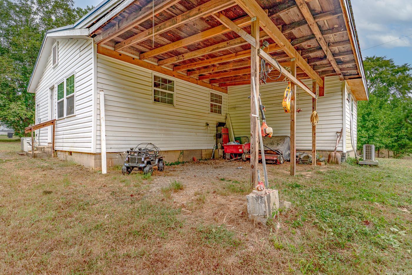 MAYNARD ACREAGE - Residential