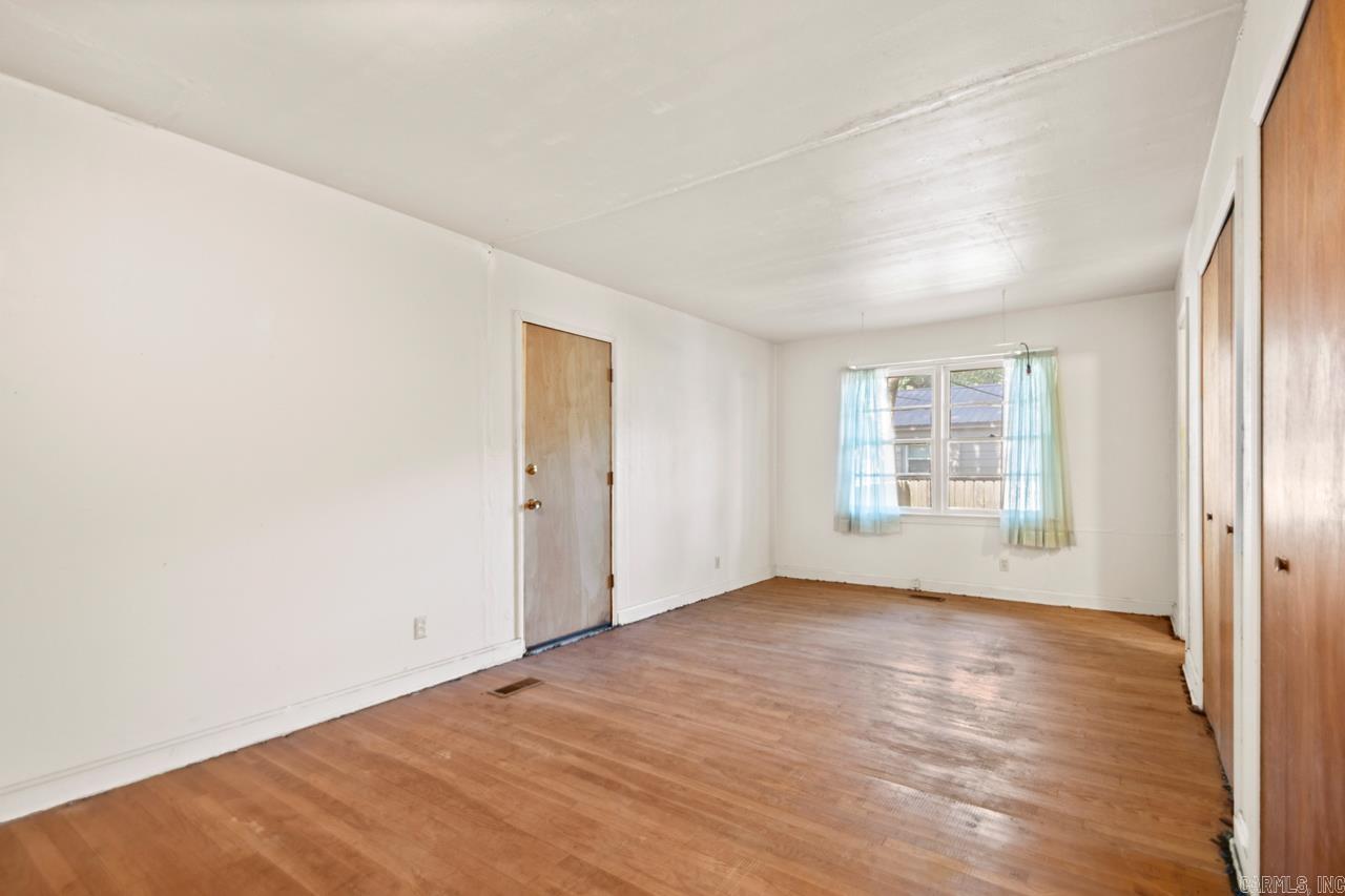 TROUTT - Residential