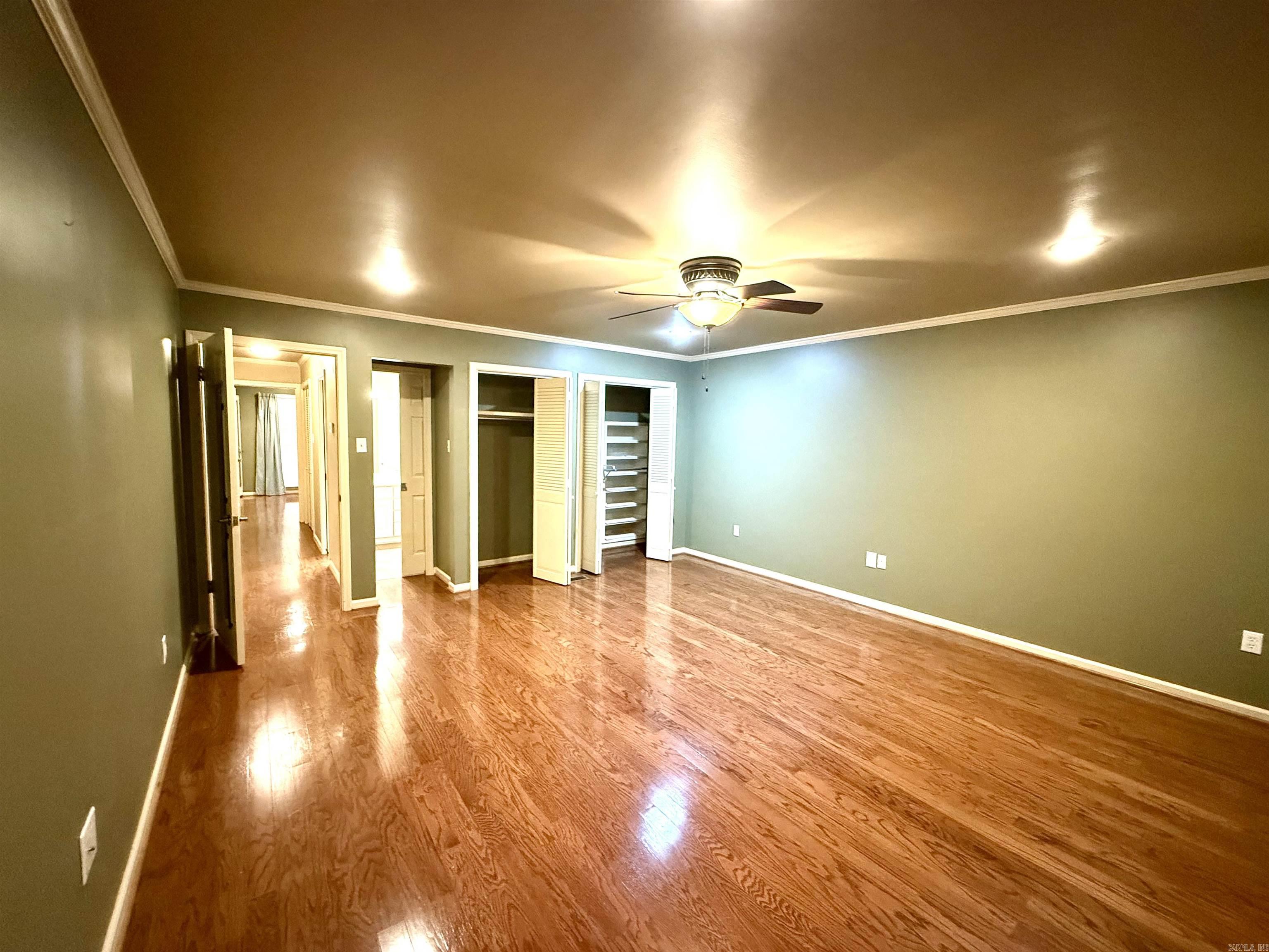 RIVER OAKS TRACE - Residential