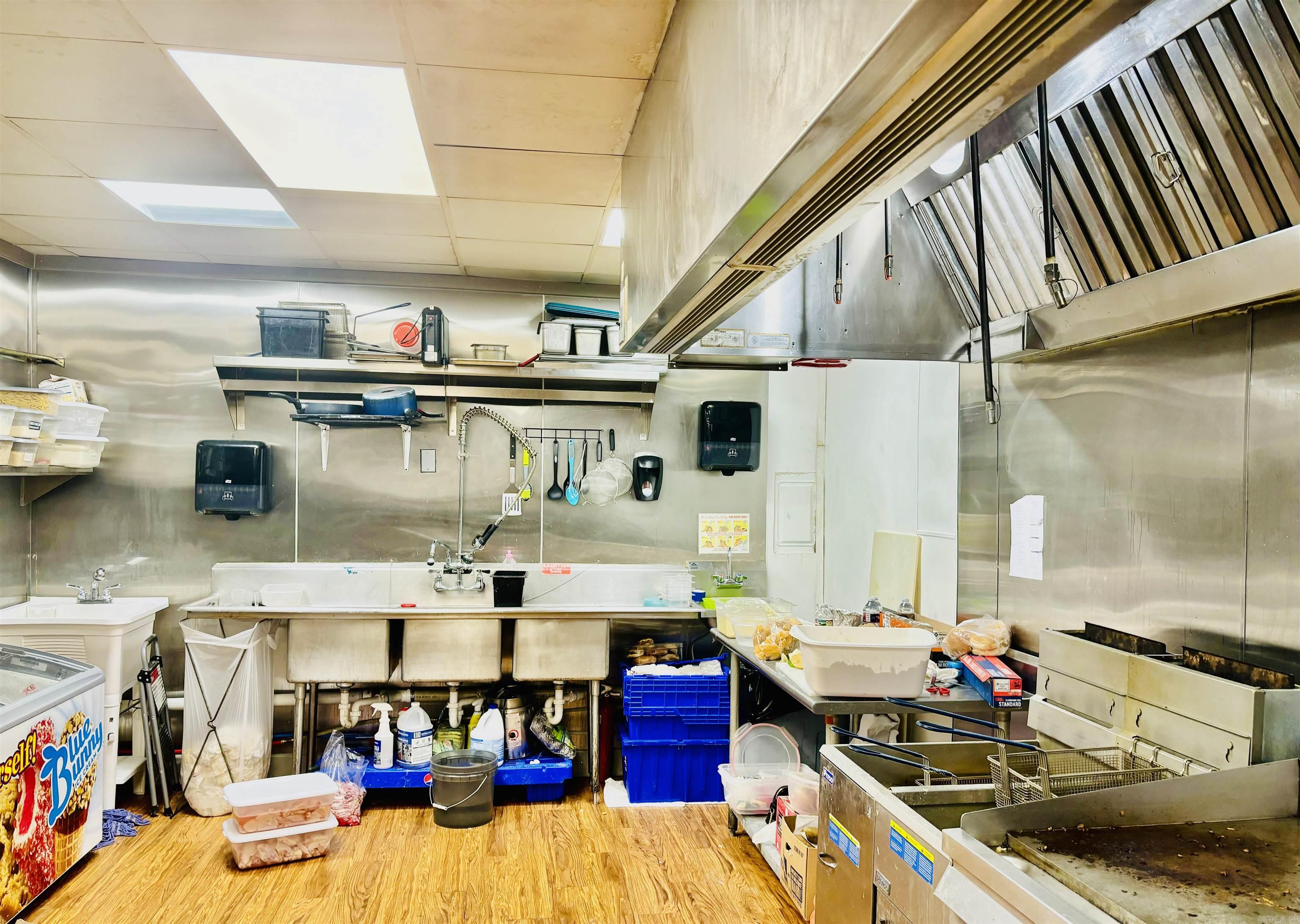 Little Rock, Arkansas 72210, United States, ,Commercial,Active,58908