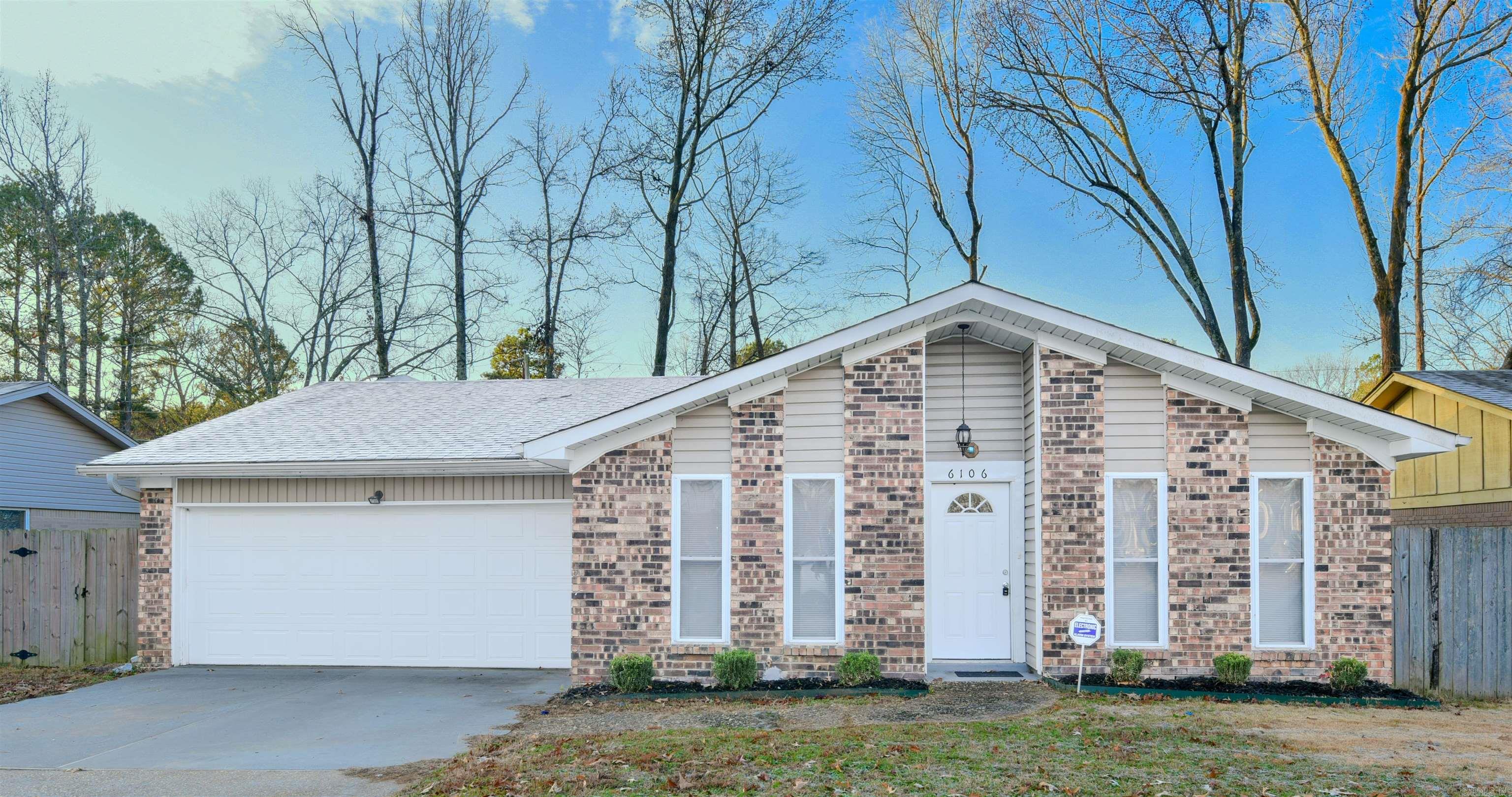 NORTH HILLS MANOR - Residential