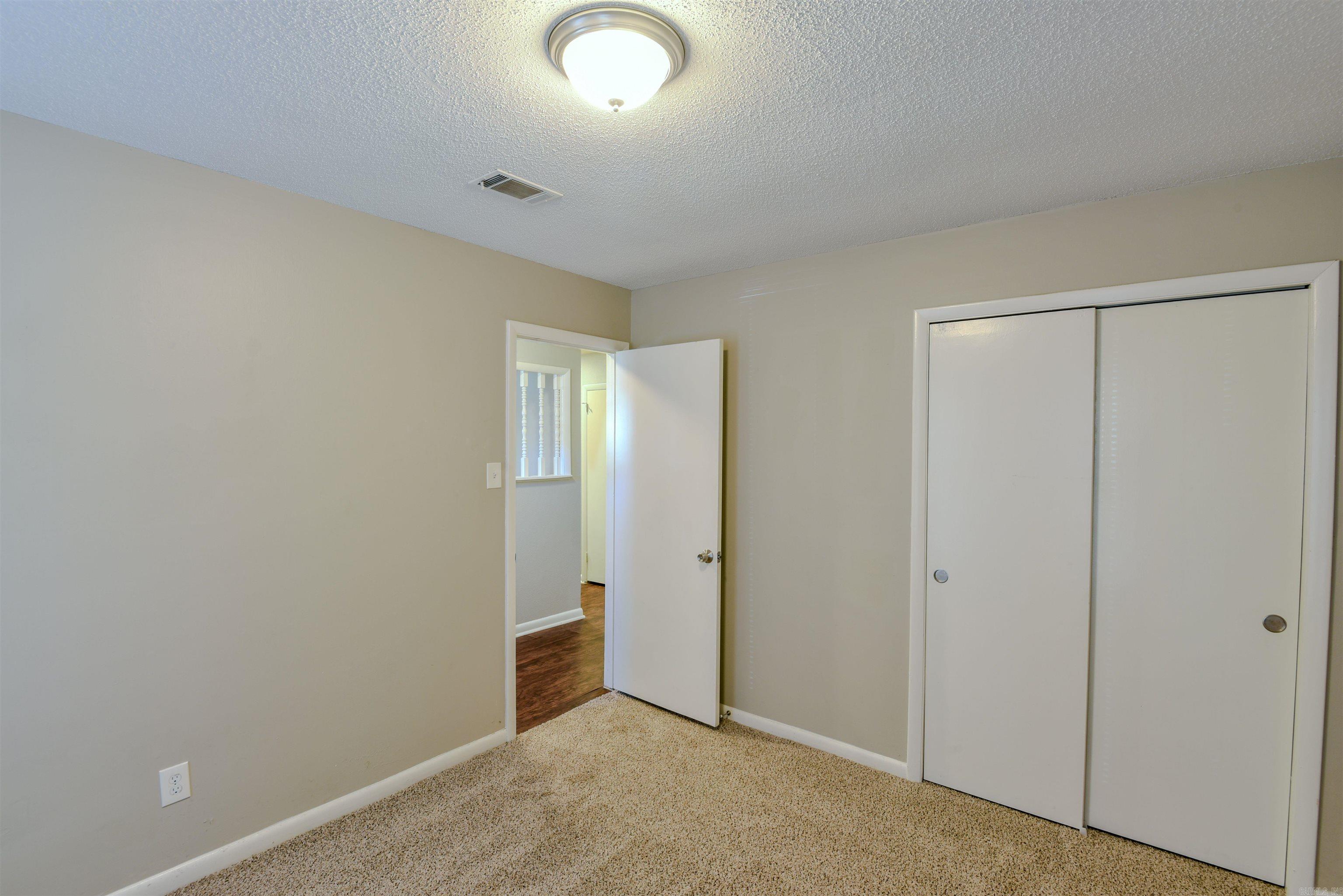 NORTH HILLS MANOR - Residential