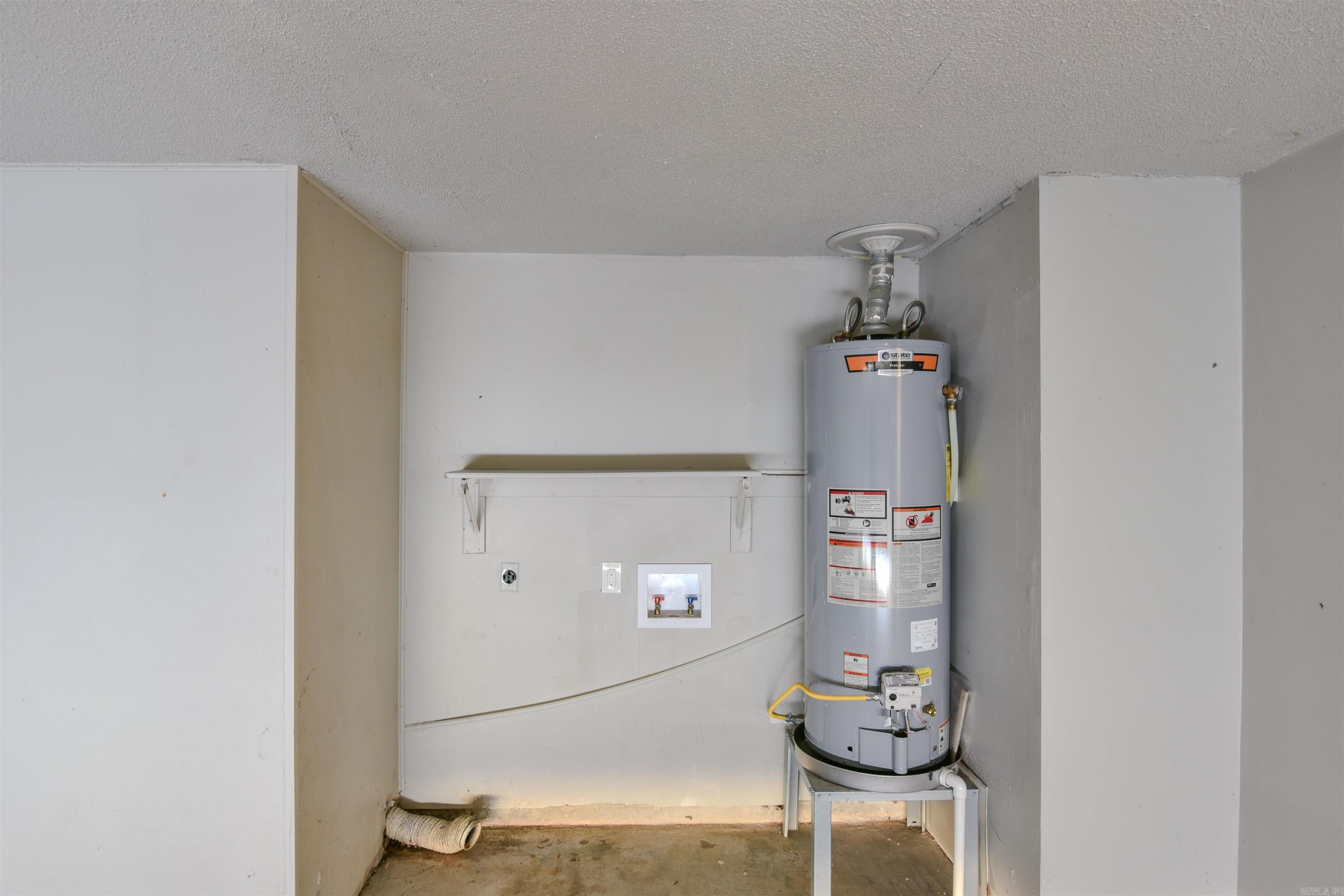 NORTH HILLS MANOR - Residential