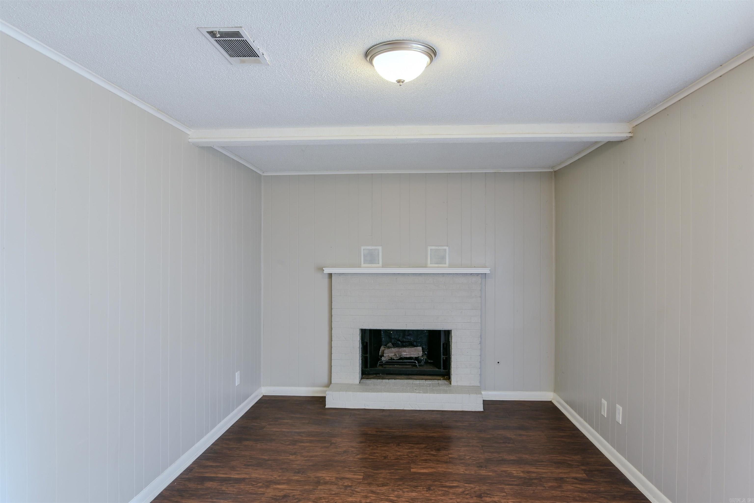 NORTH HILLS MANOR - Residential