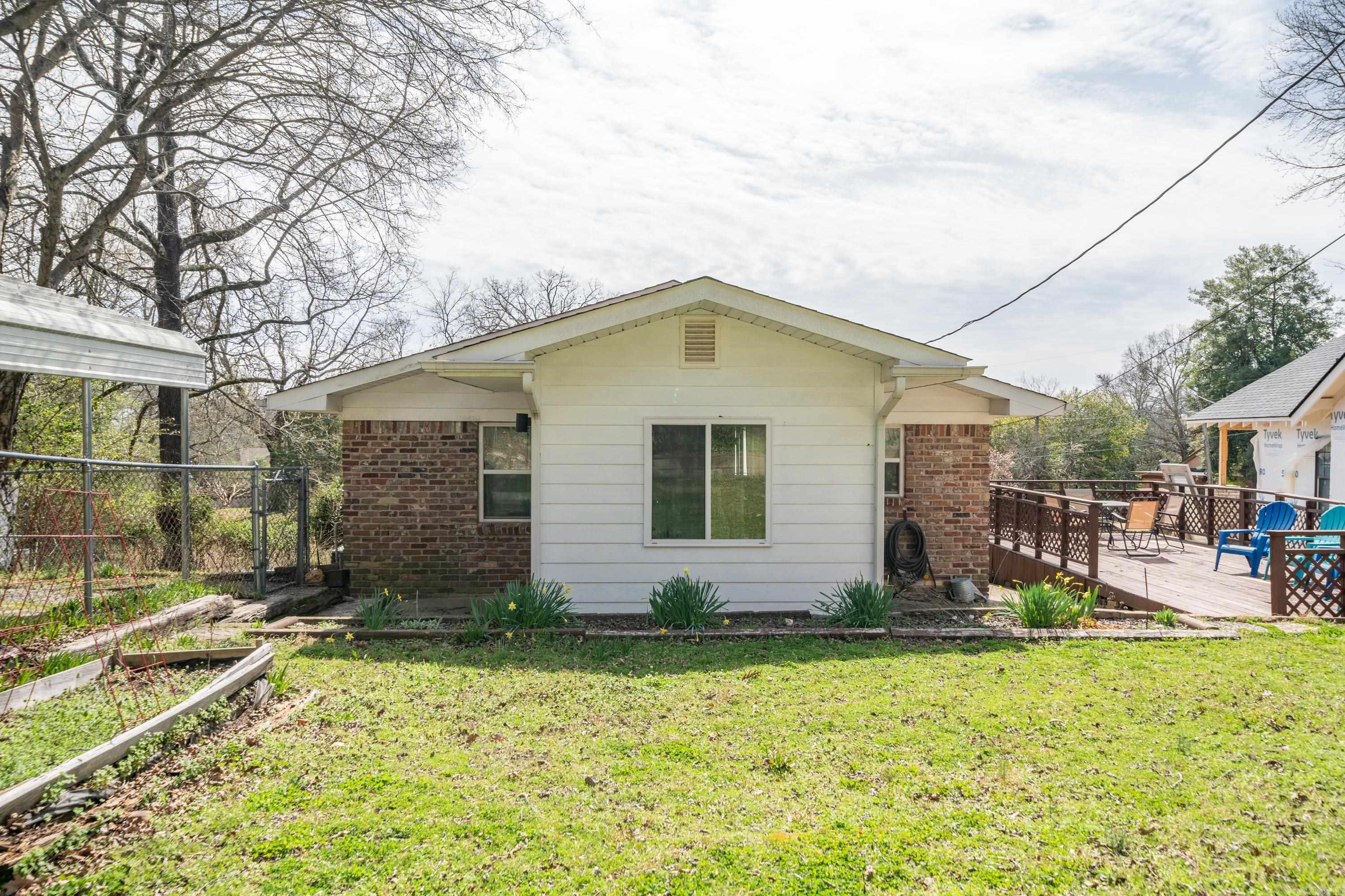 Sanders & Mayo - Residential