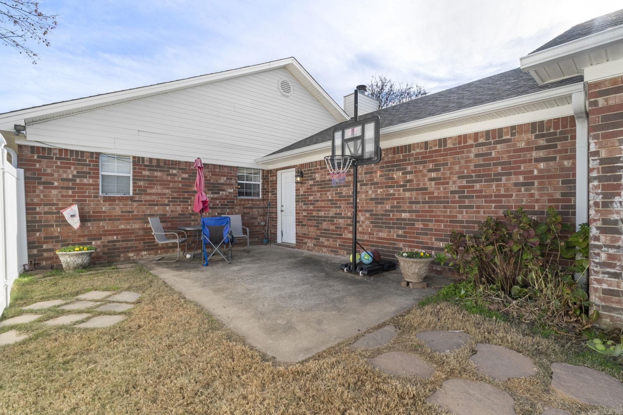 CARRIAGE COURTS - Residential