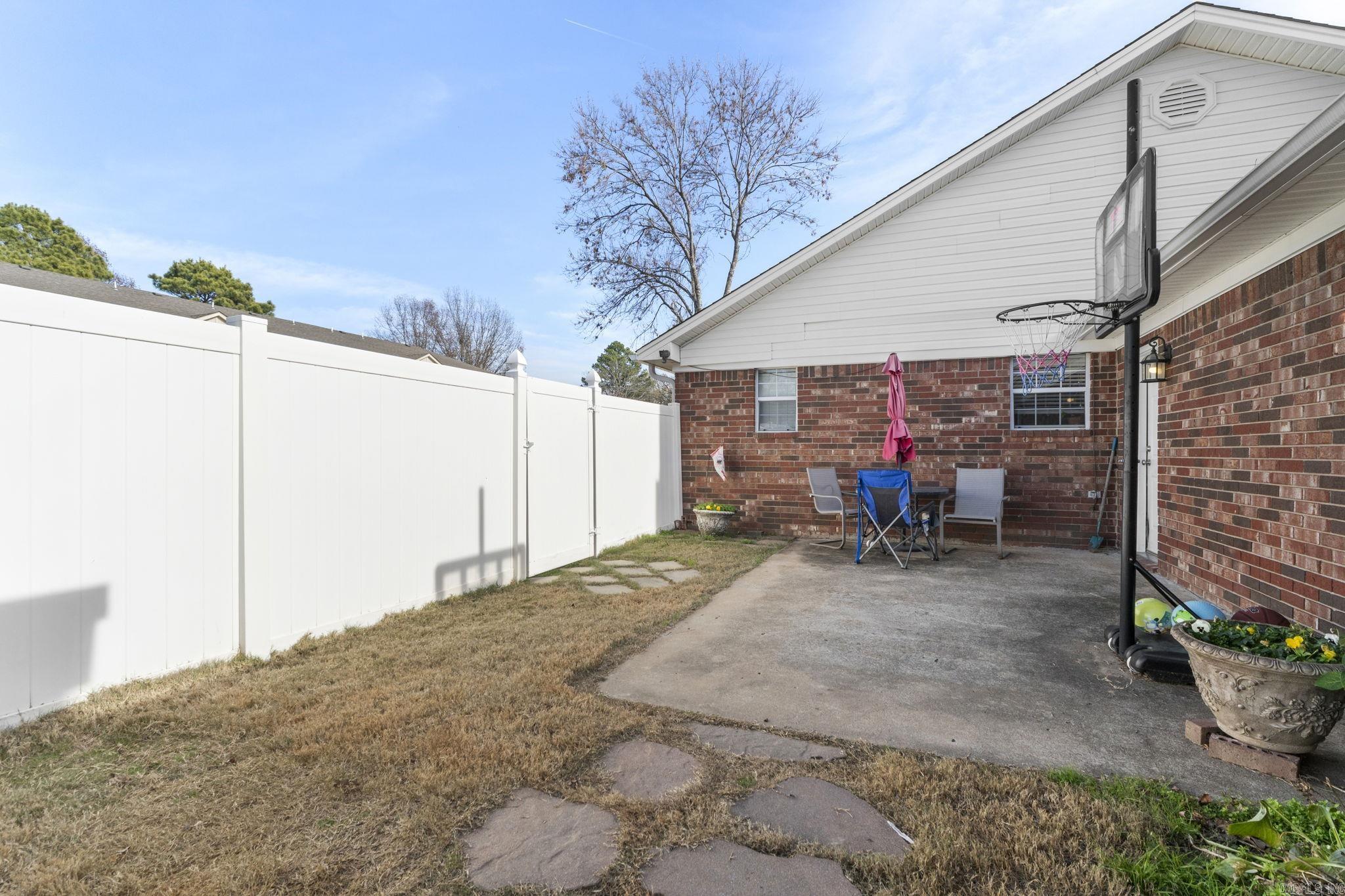 CARRIAGE COURTS - Residential