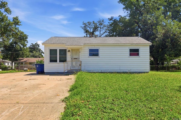 2108 WHYTE DR, NORTH LITTLE ROCK, AR 72117 - Image 07c09e6dd67c5c9363cbf082abf7c6d0/456319922