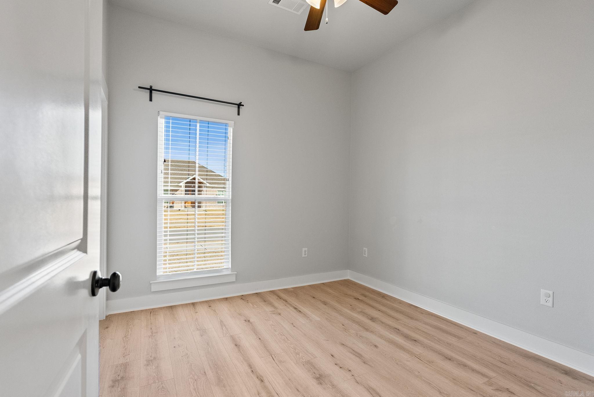 IVY PLACE - Residential