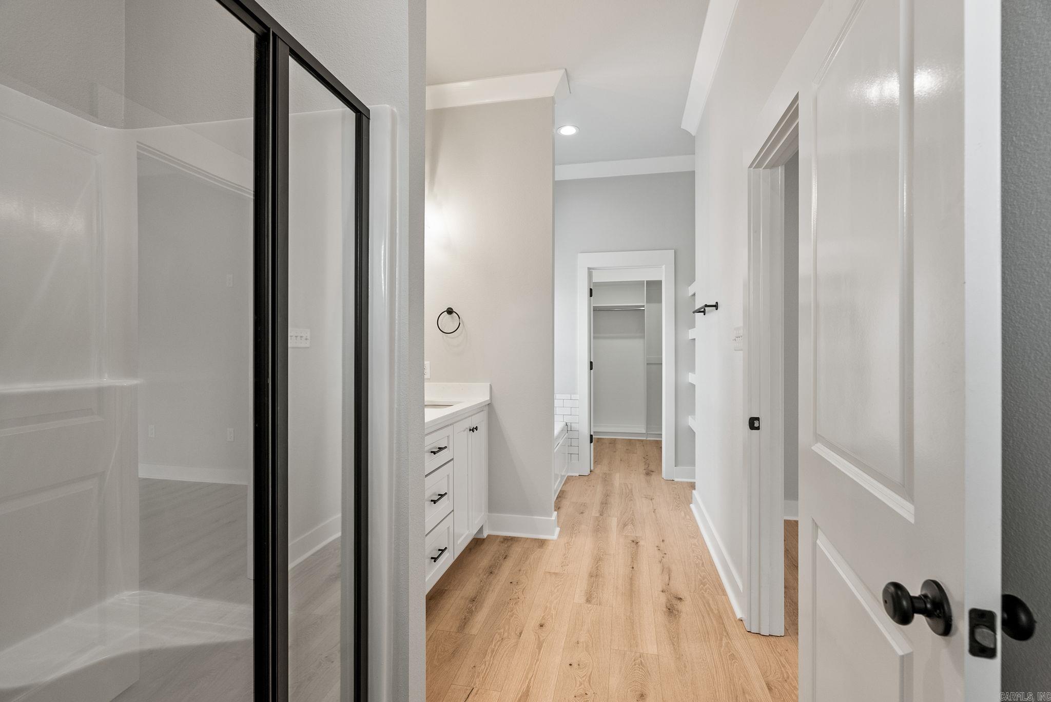 IVY PLACE - Residential