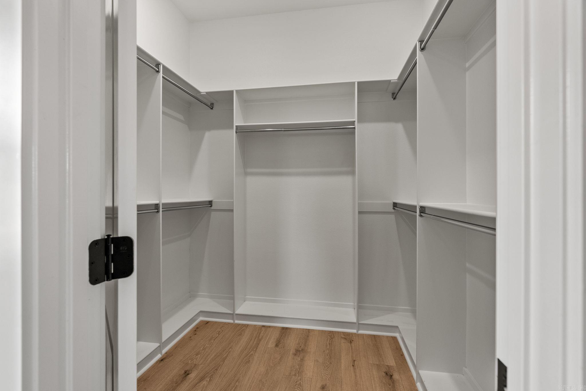 IVY PLACE - Residential