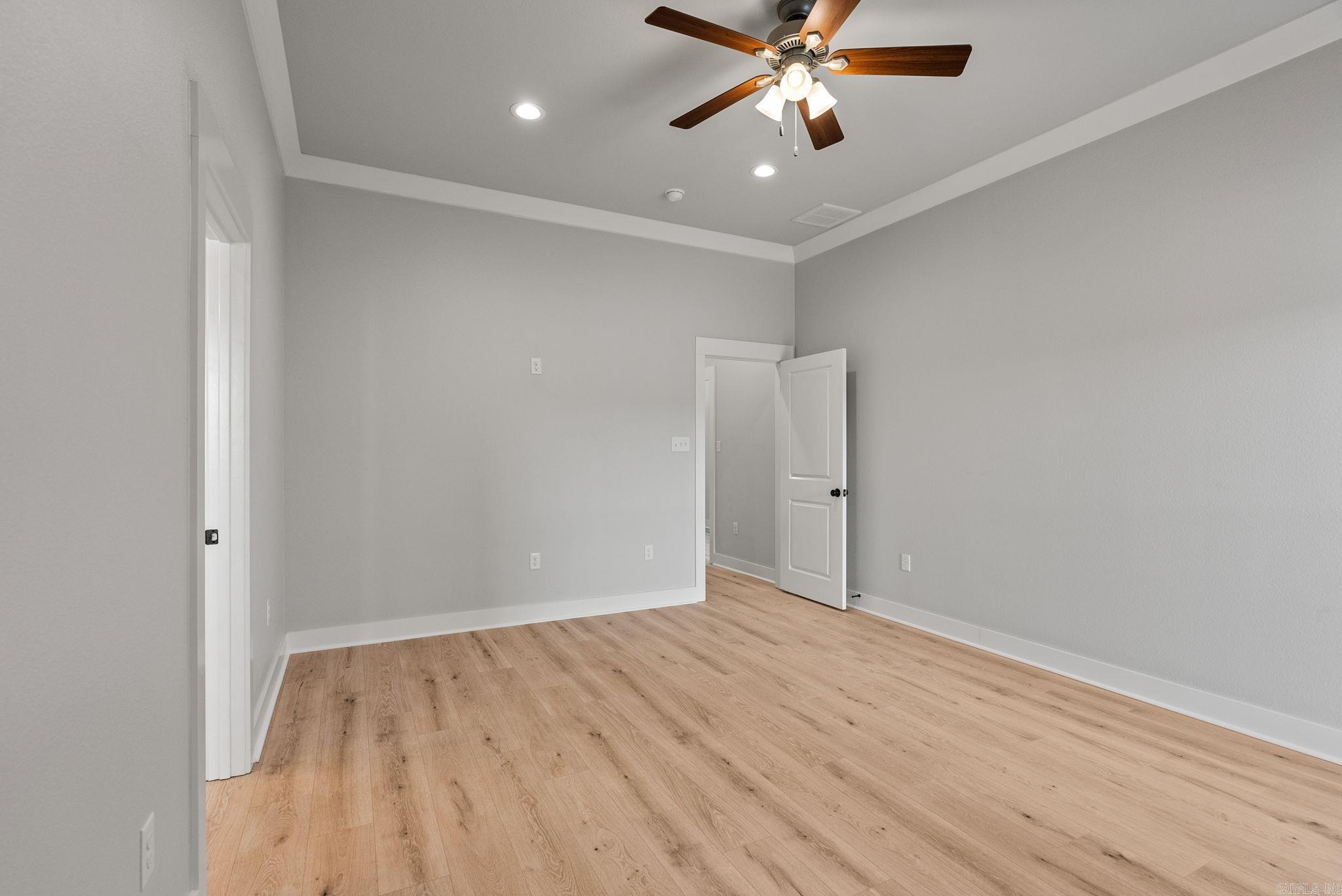 IVY PLACE - Residential