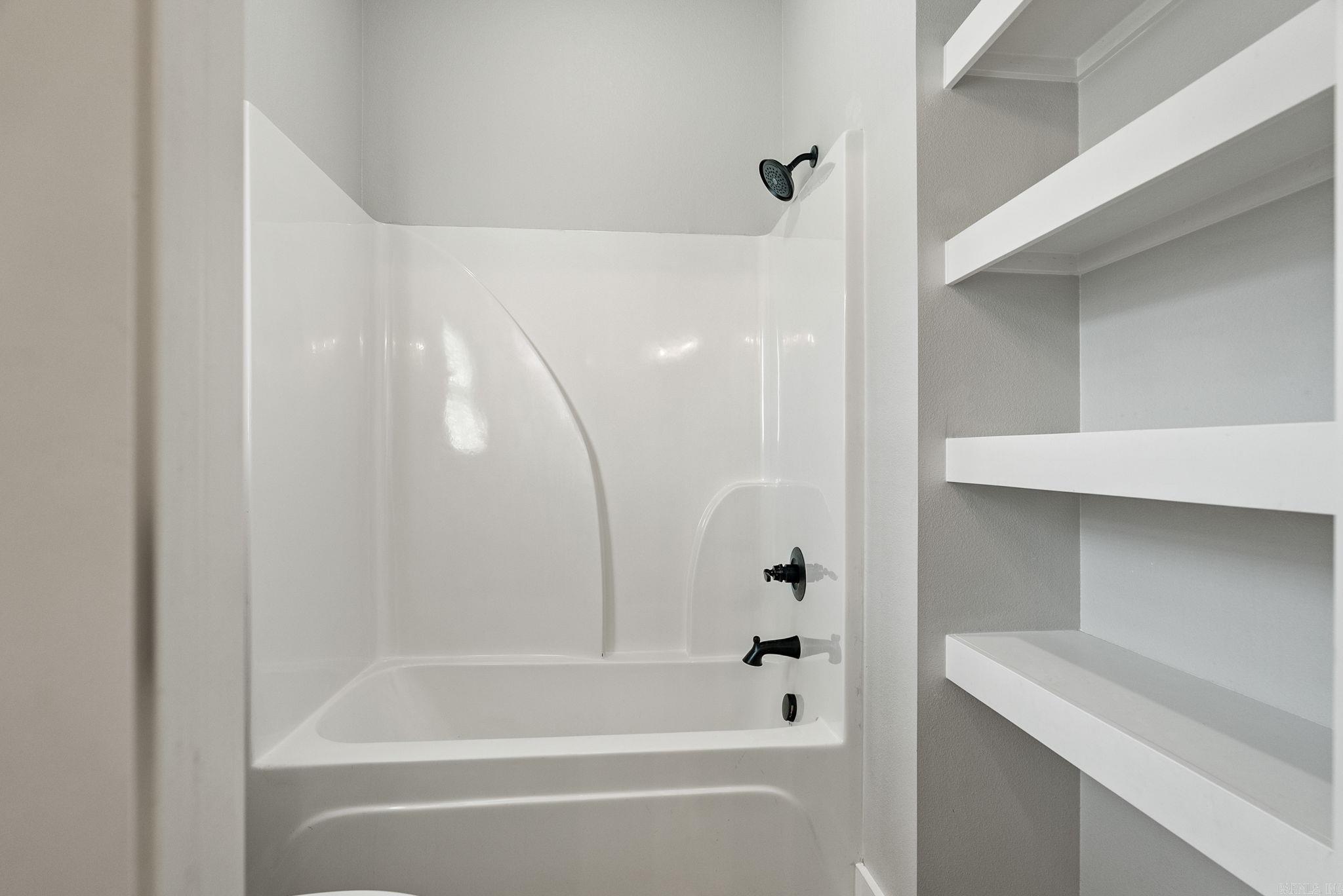 IVY PLACE - Residential