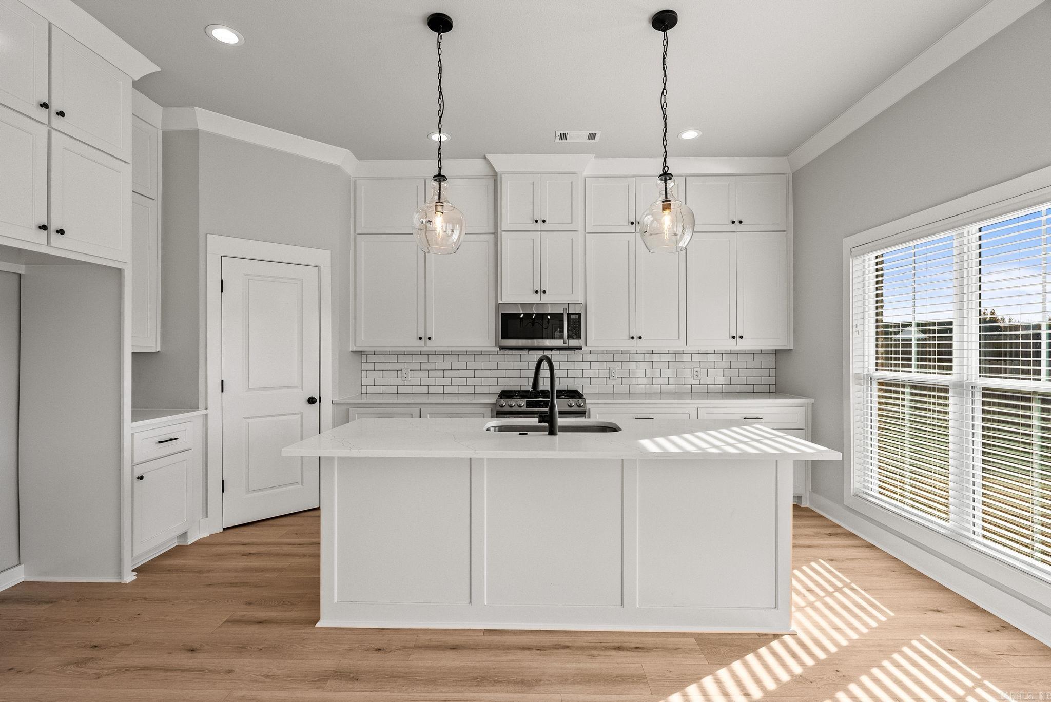 IVY PLACE - Residential