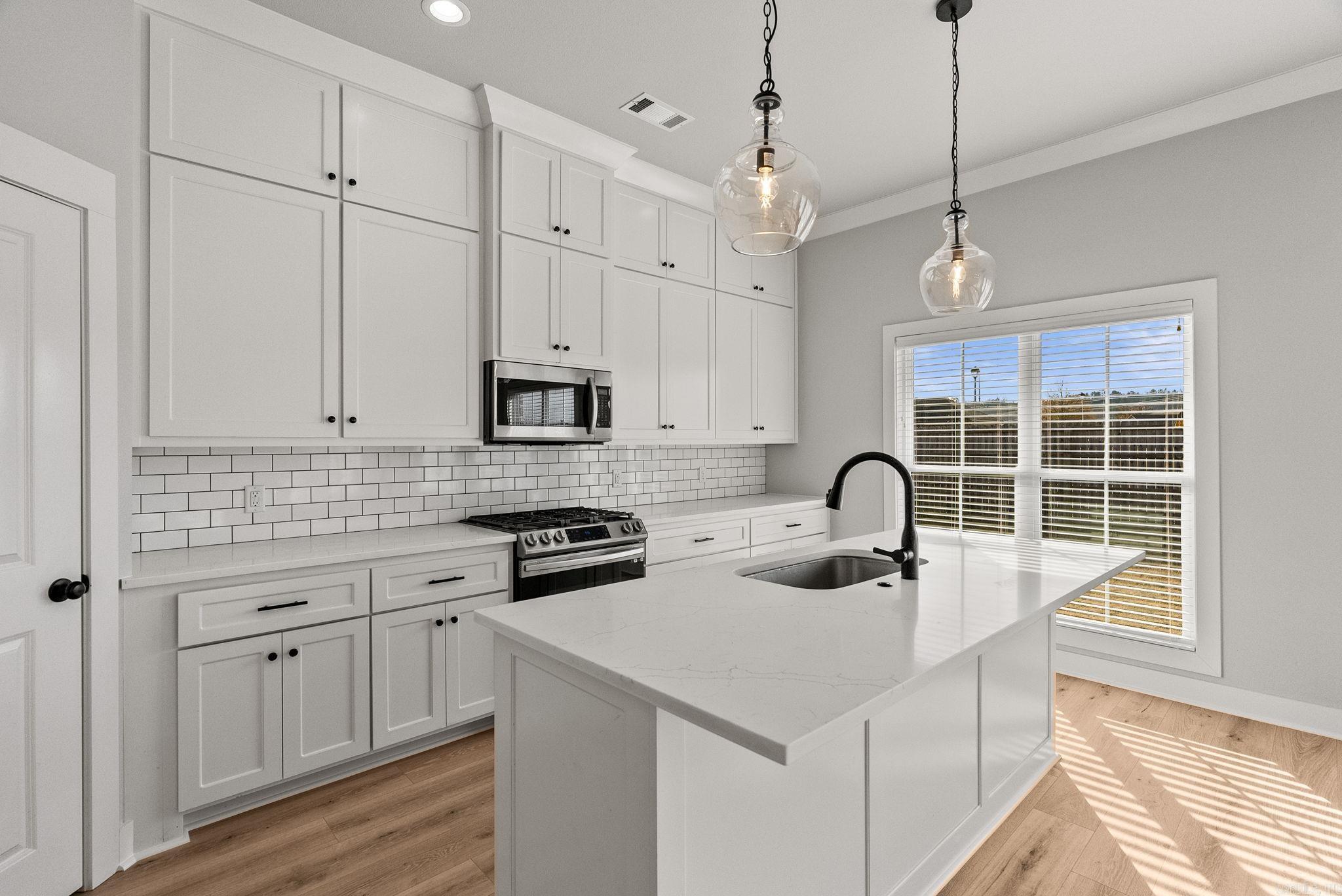 IVY PLACE - Residential