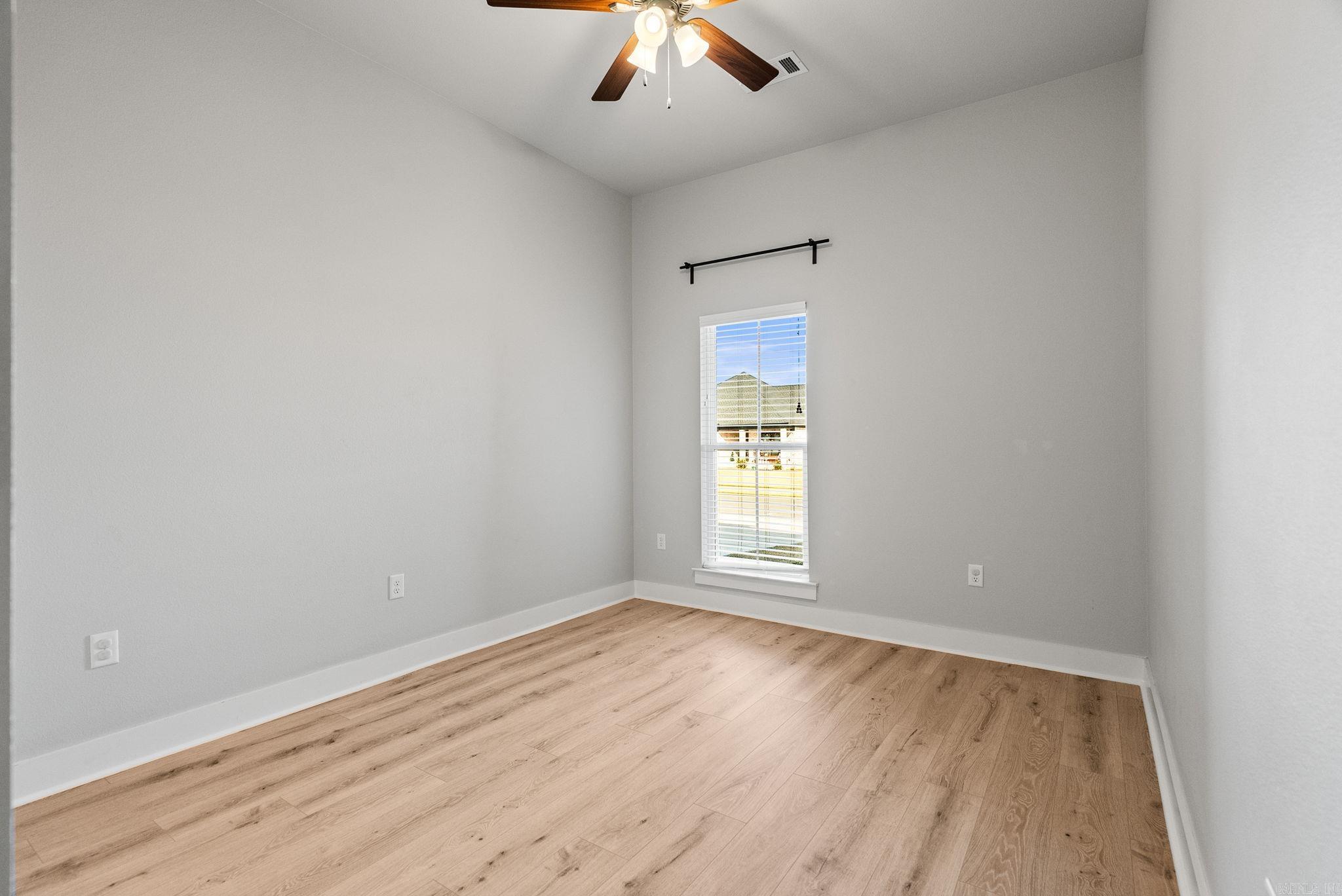 IVY PLACE - Residential