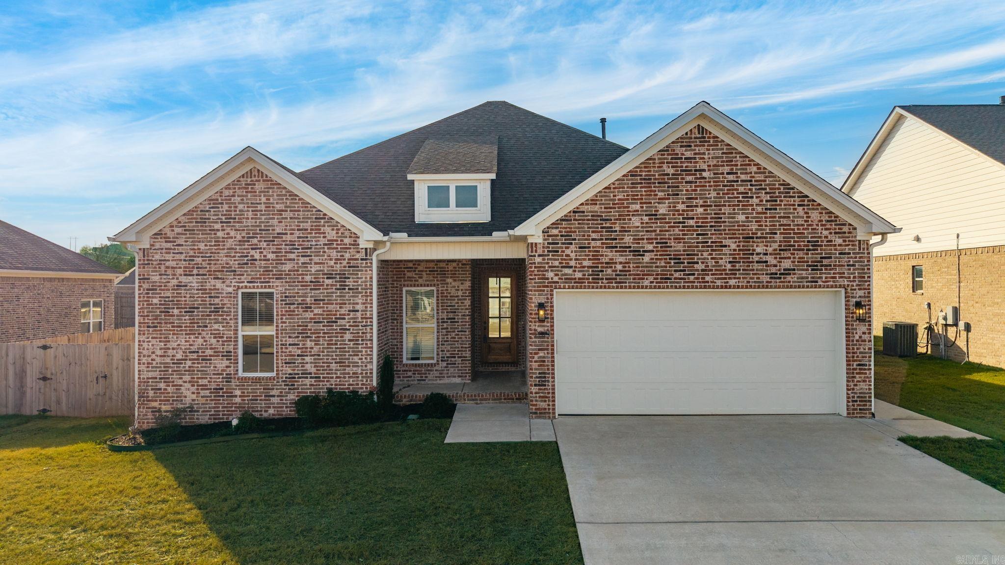 IVY PLACE - Residential