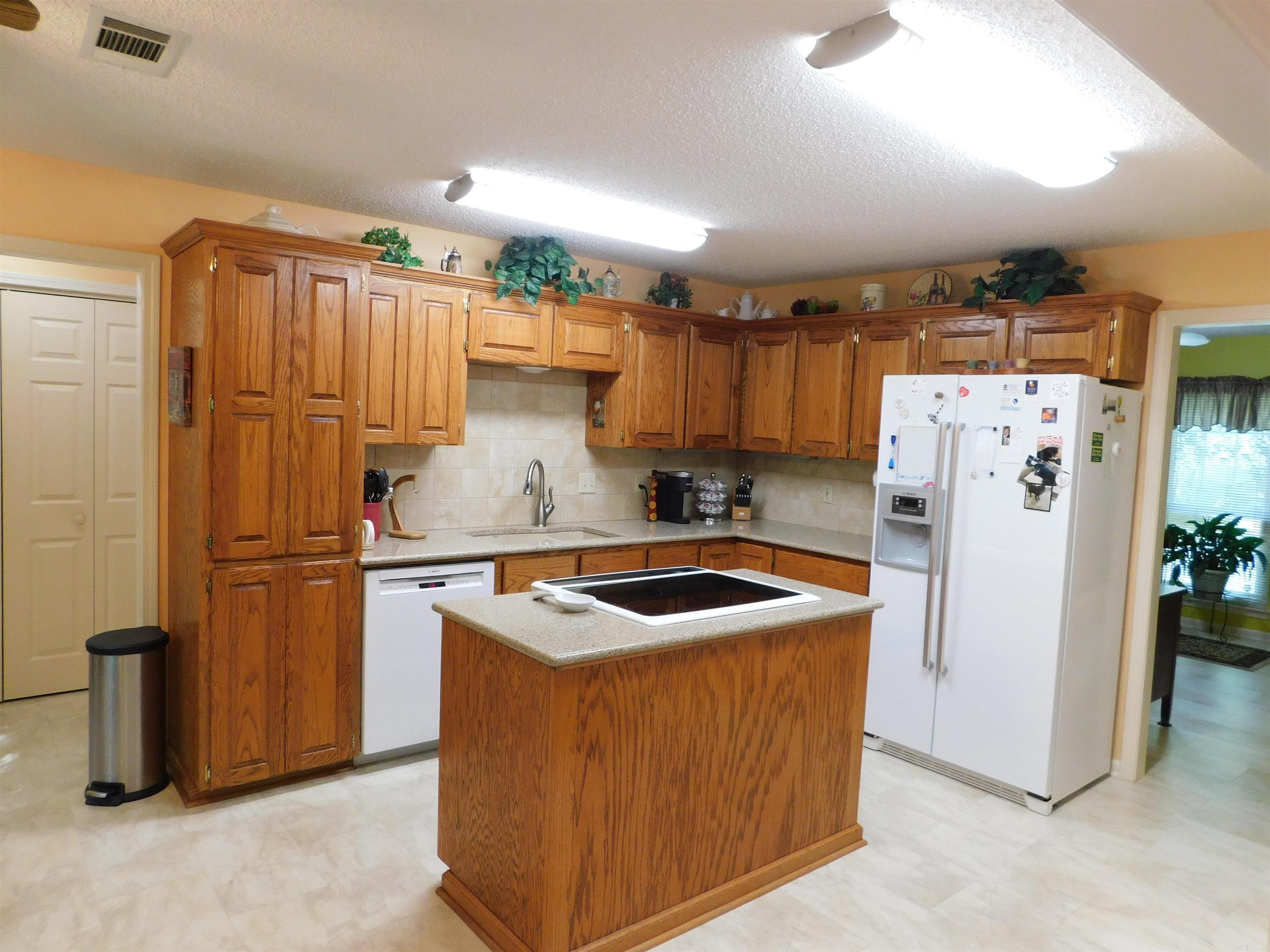 AVILLA HEIGHTS - Residential