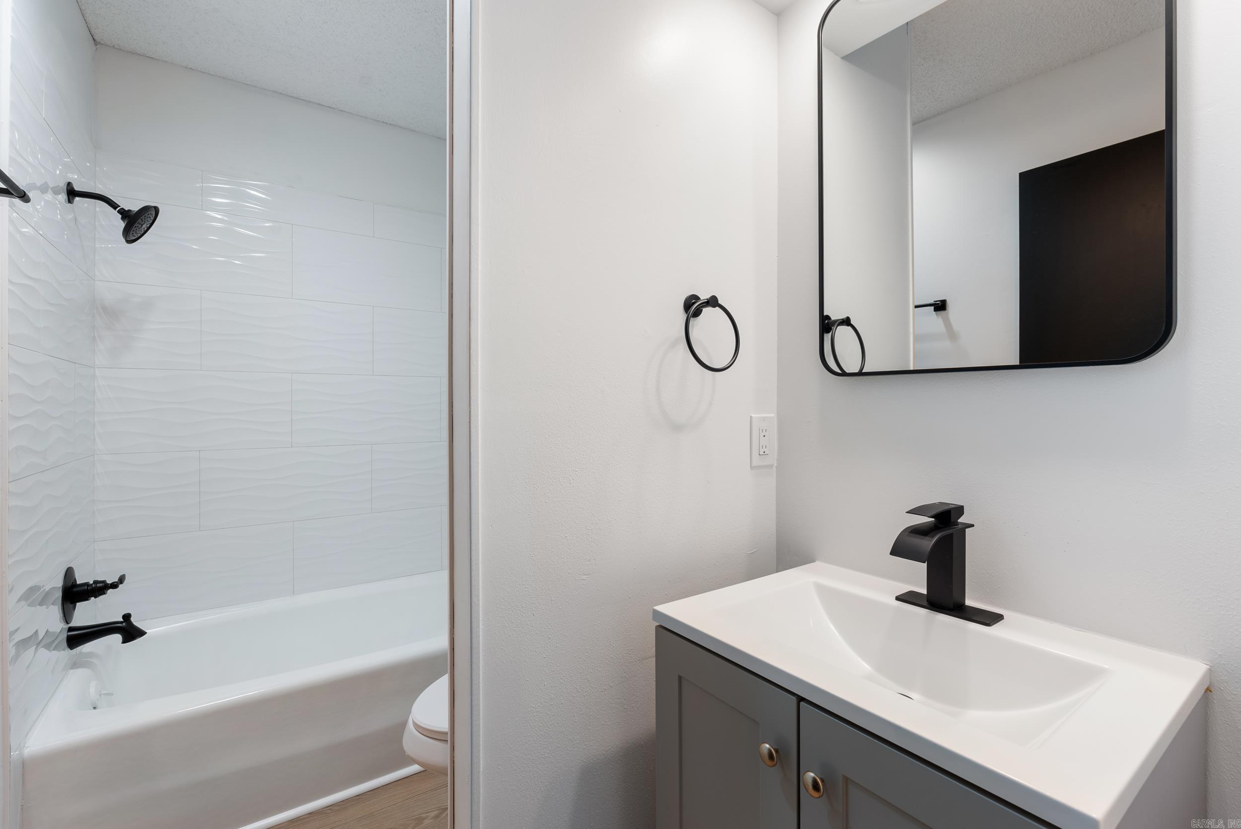 Santa Cruz - Residential