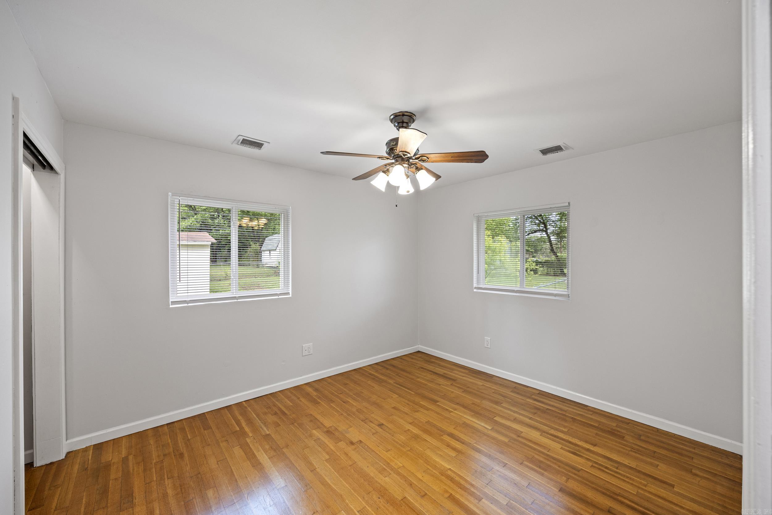 PINE CREST HILL - Residential