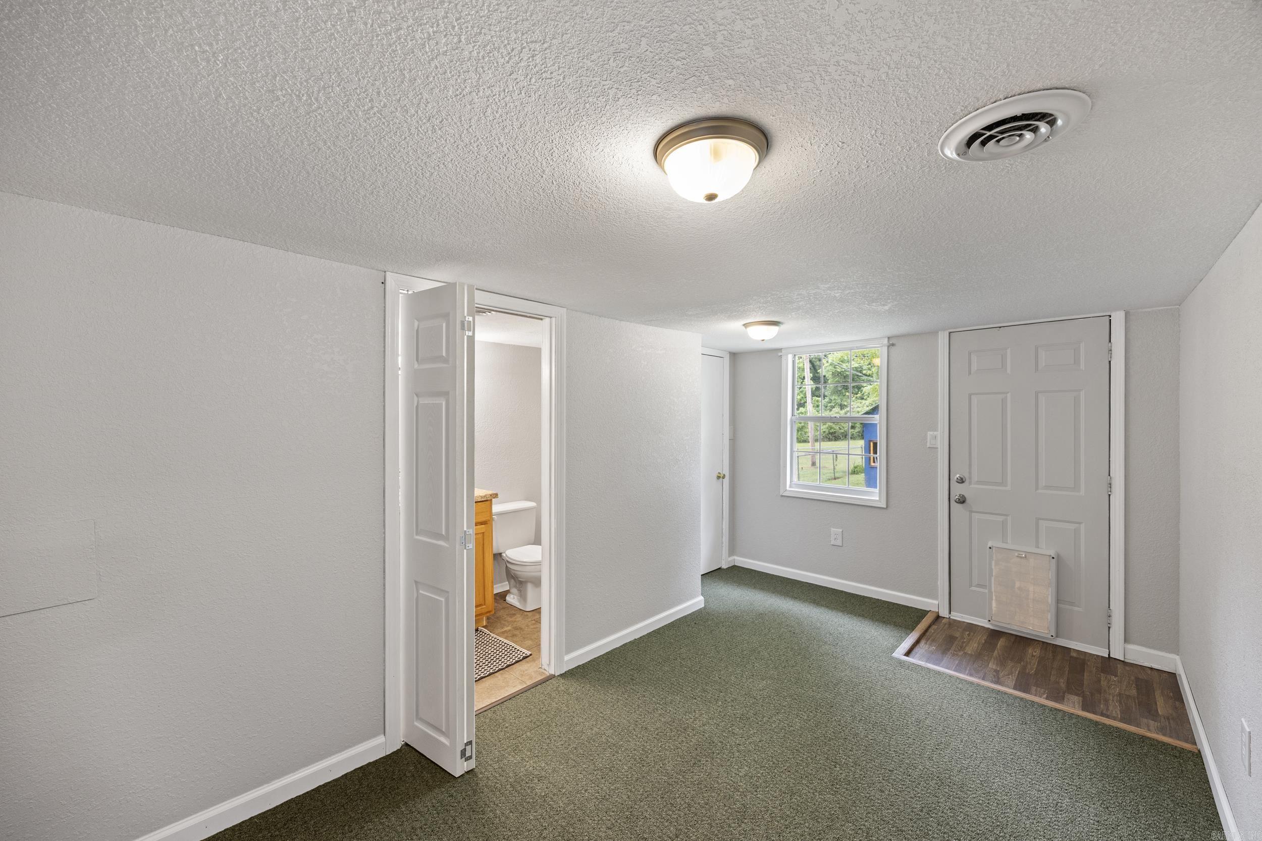 PINE CREST HILL - Residential