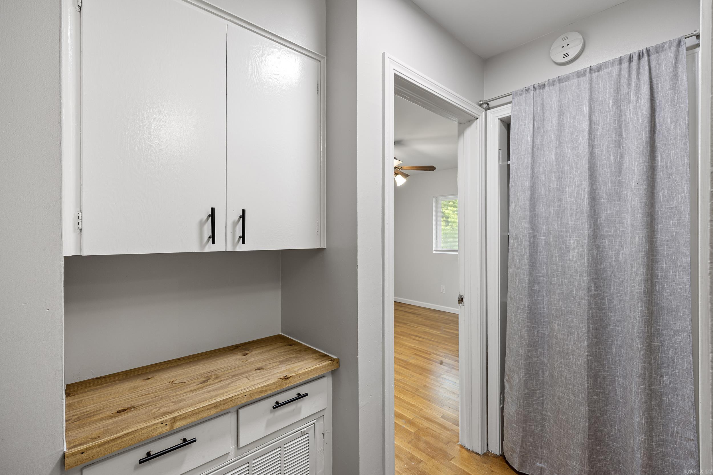 PINE CREST HILL - Residential