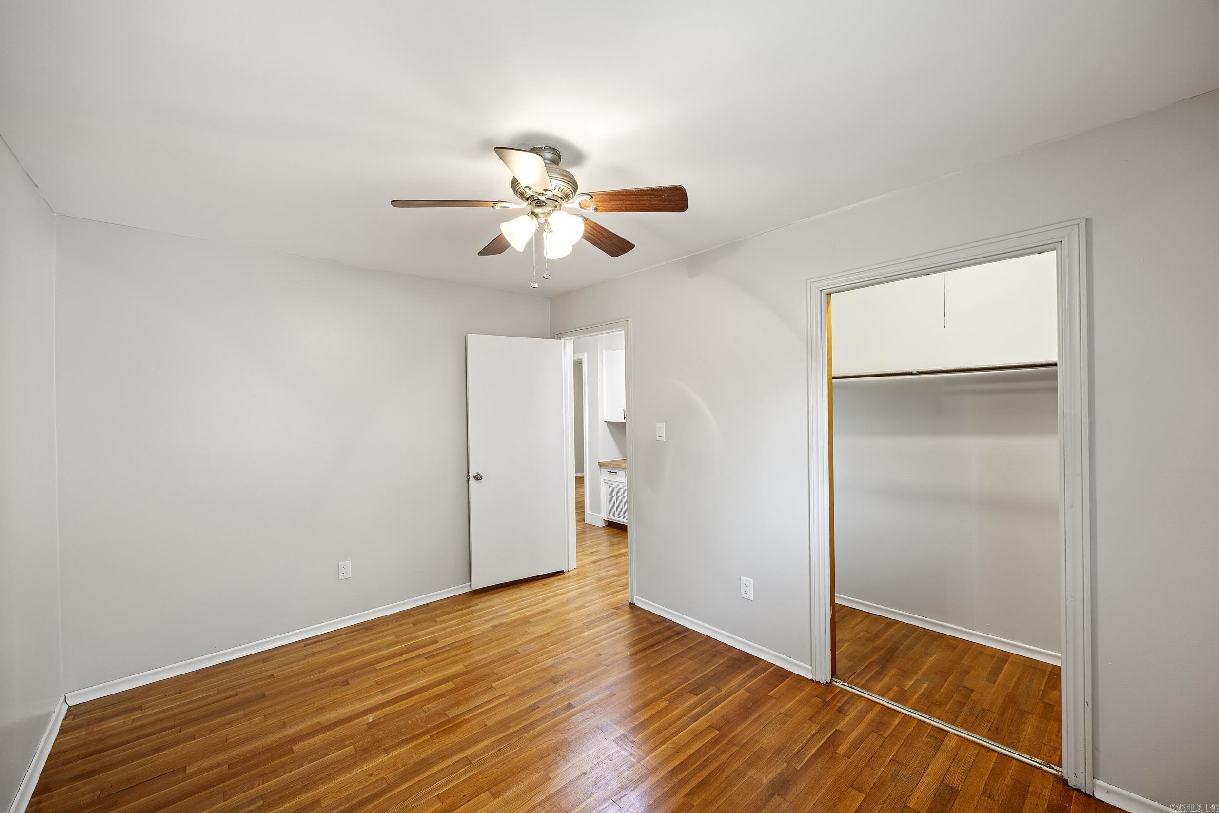 PINE CREST HILL - Residential