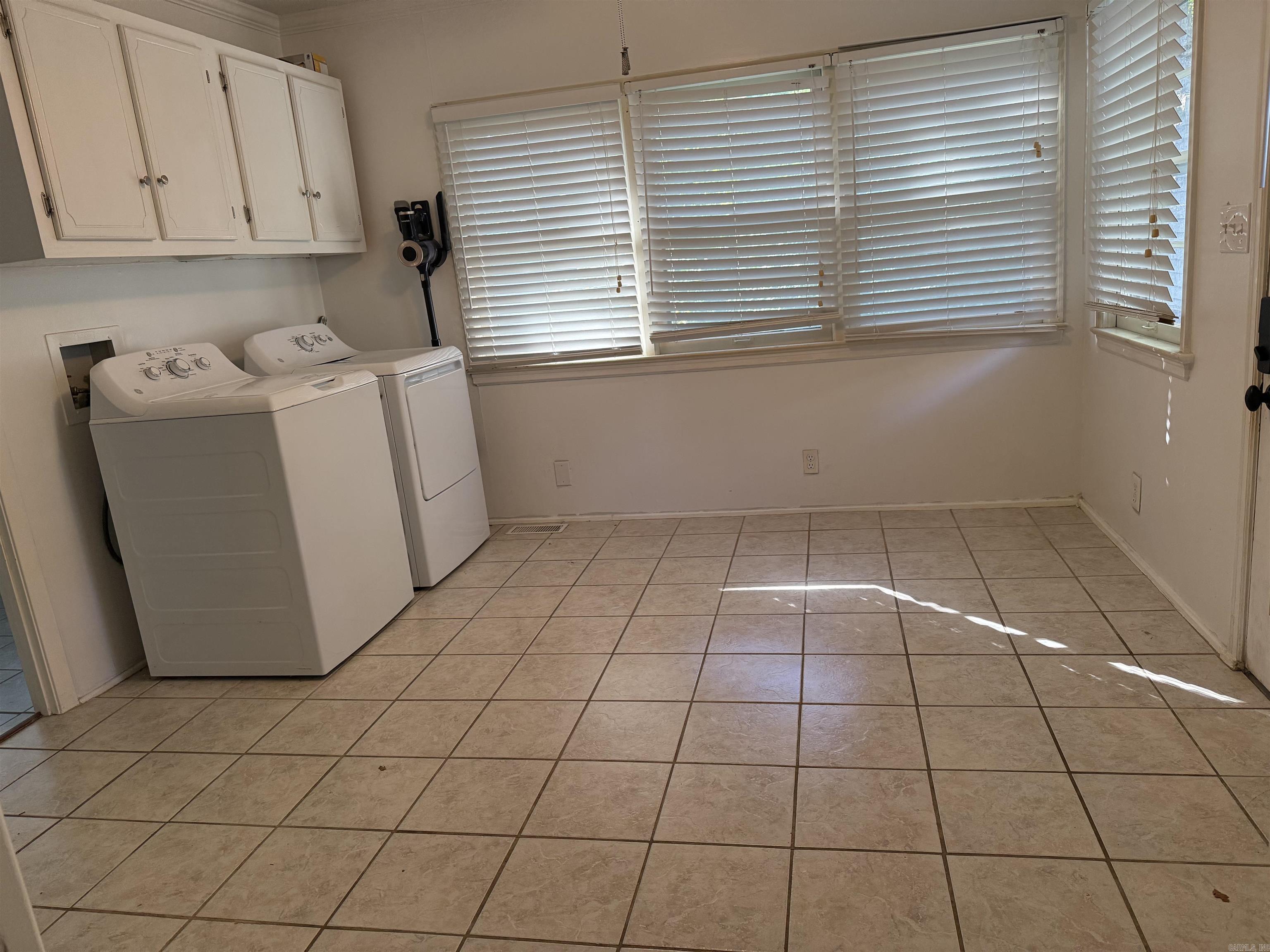 Knights - Residential Lease