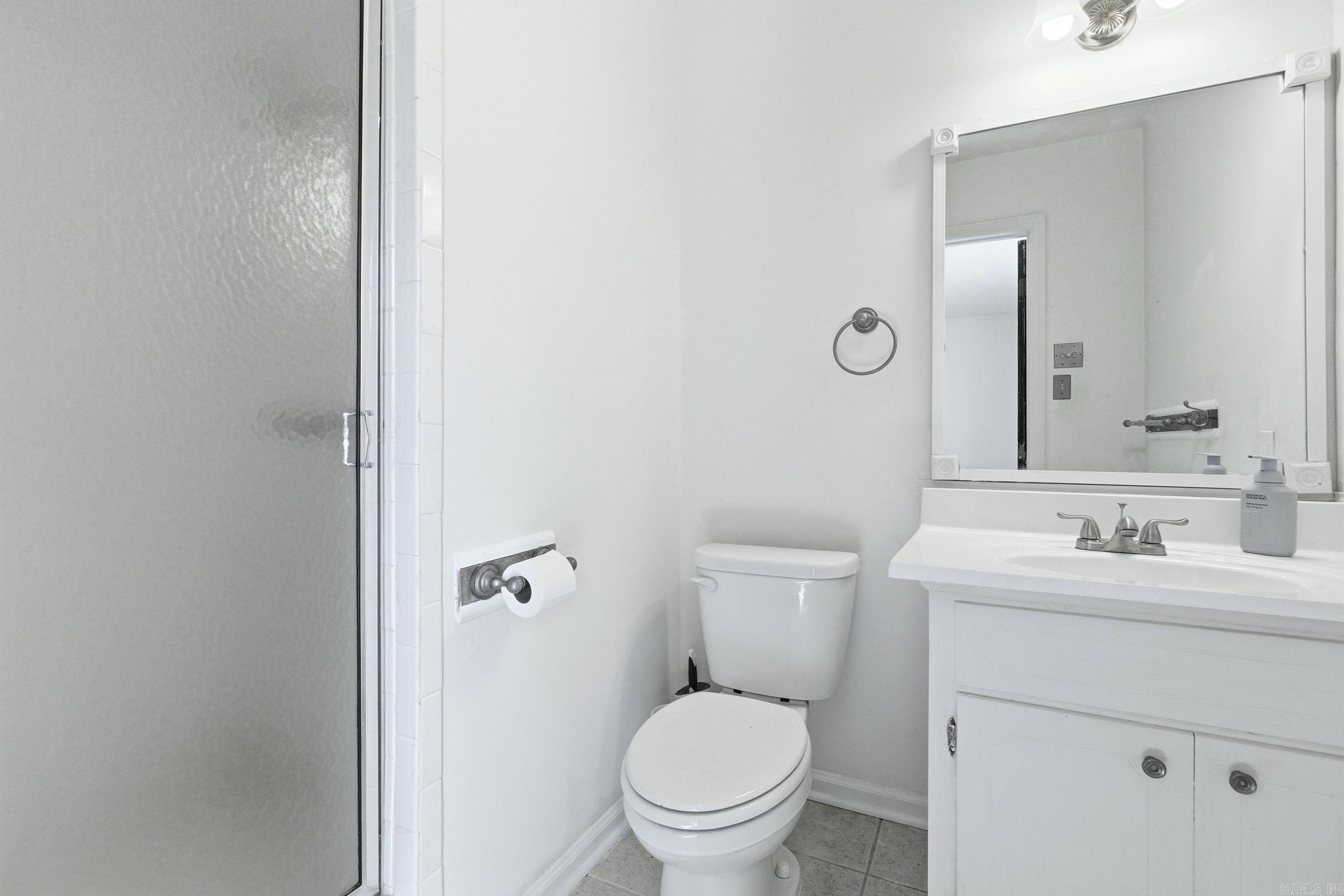 LEAWOOD MANOR - Residential