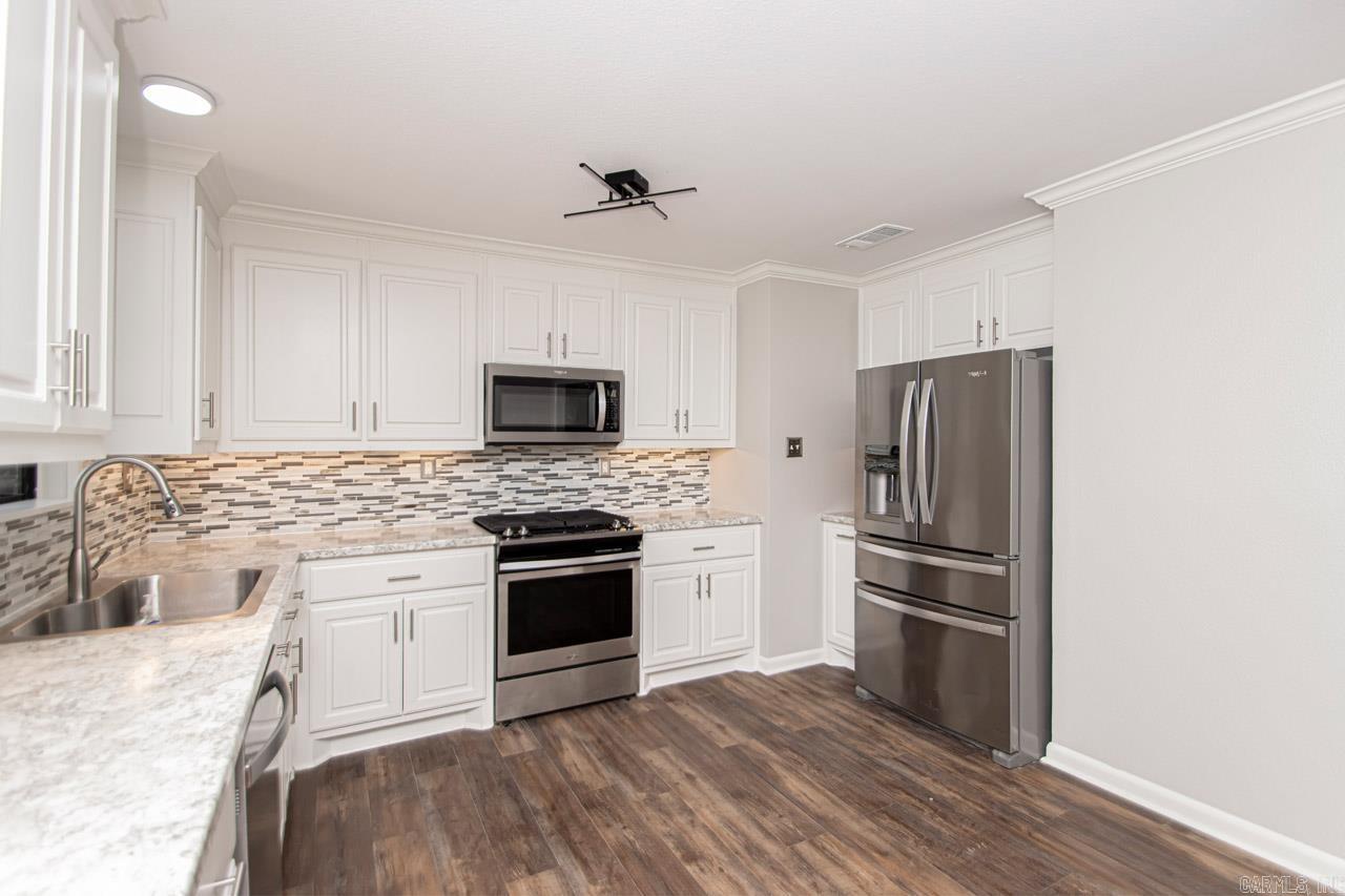 INDIANHEAD LAKES EST - Residential