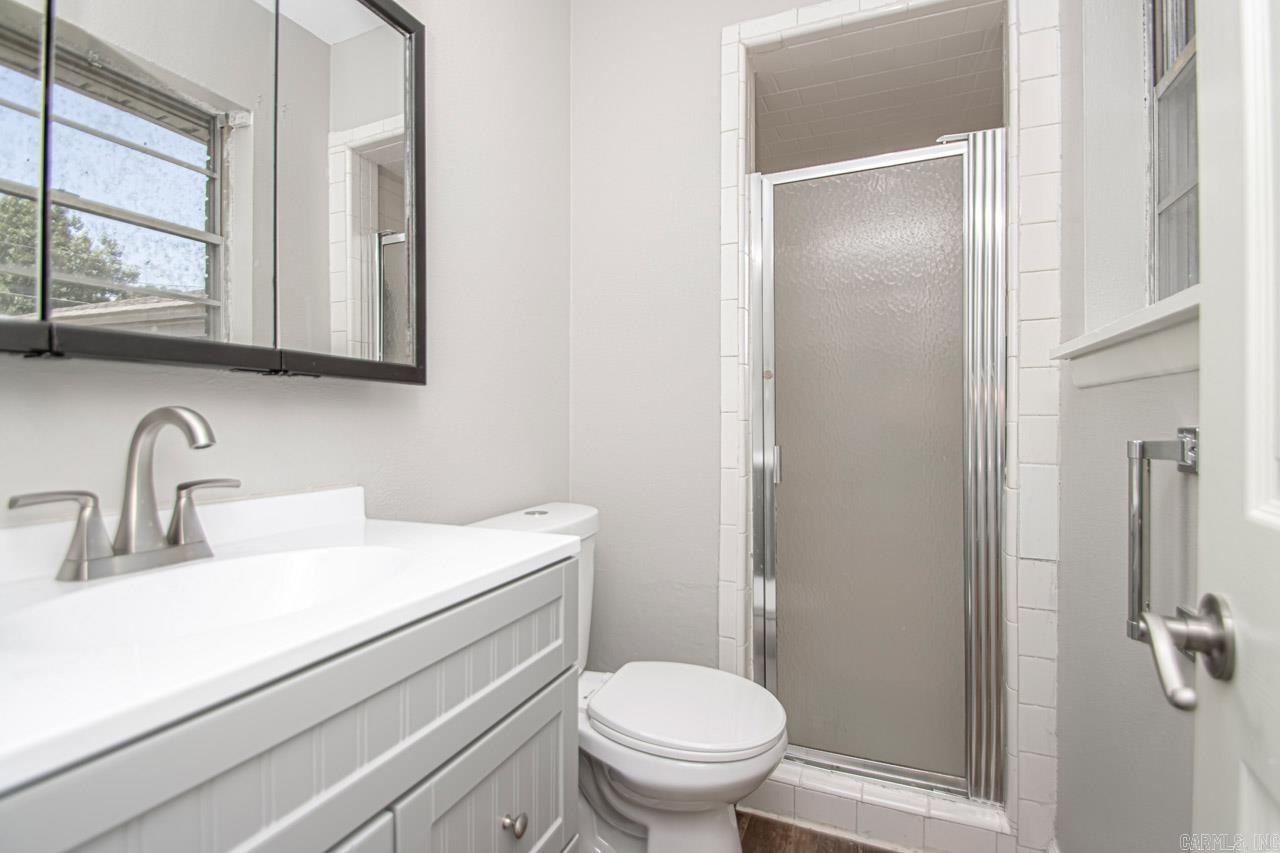 INDIANHEAD LAKES EST - Residential