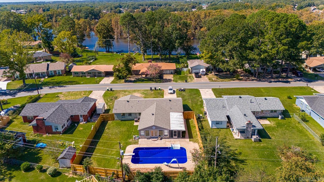 INDIANHEAD LAKES EST - Residential