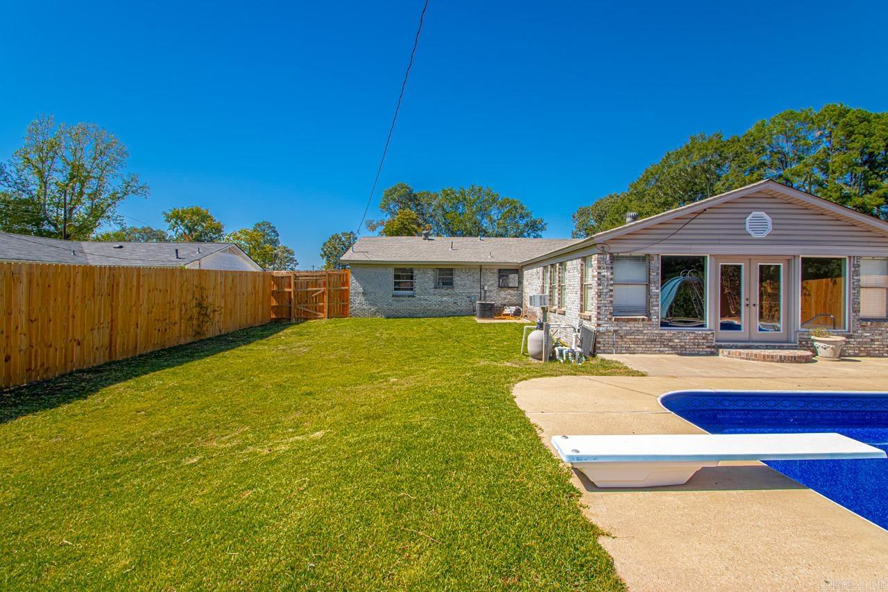 INDIANHEAD LAKES EST - Residential