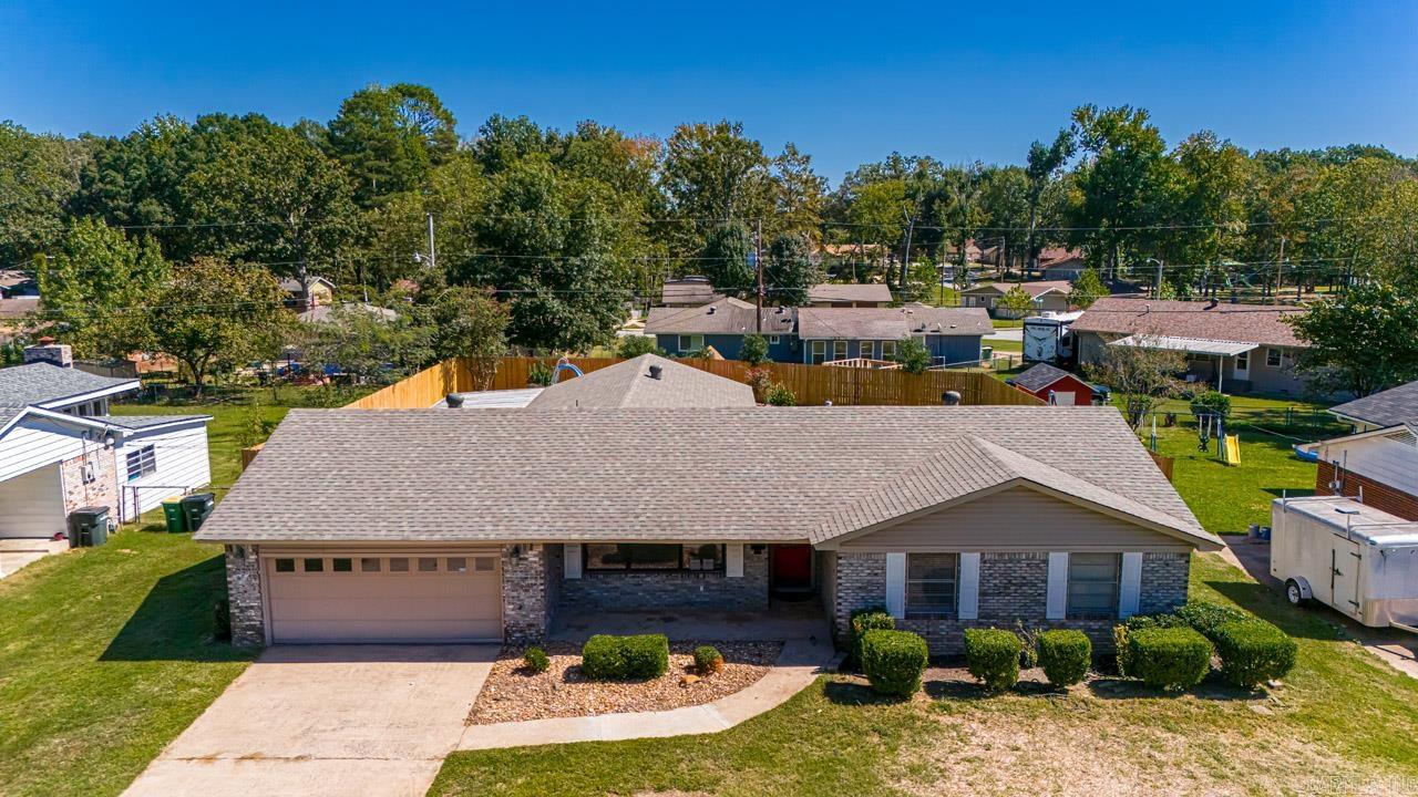 INDIANHEAD LAKES EST - Residential