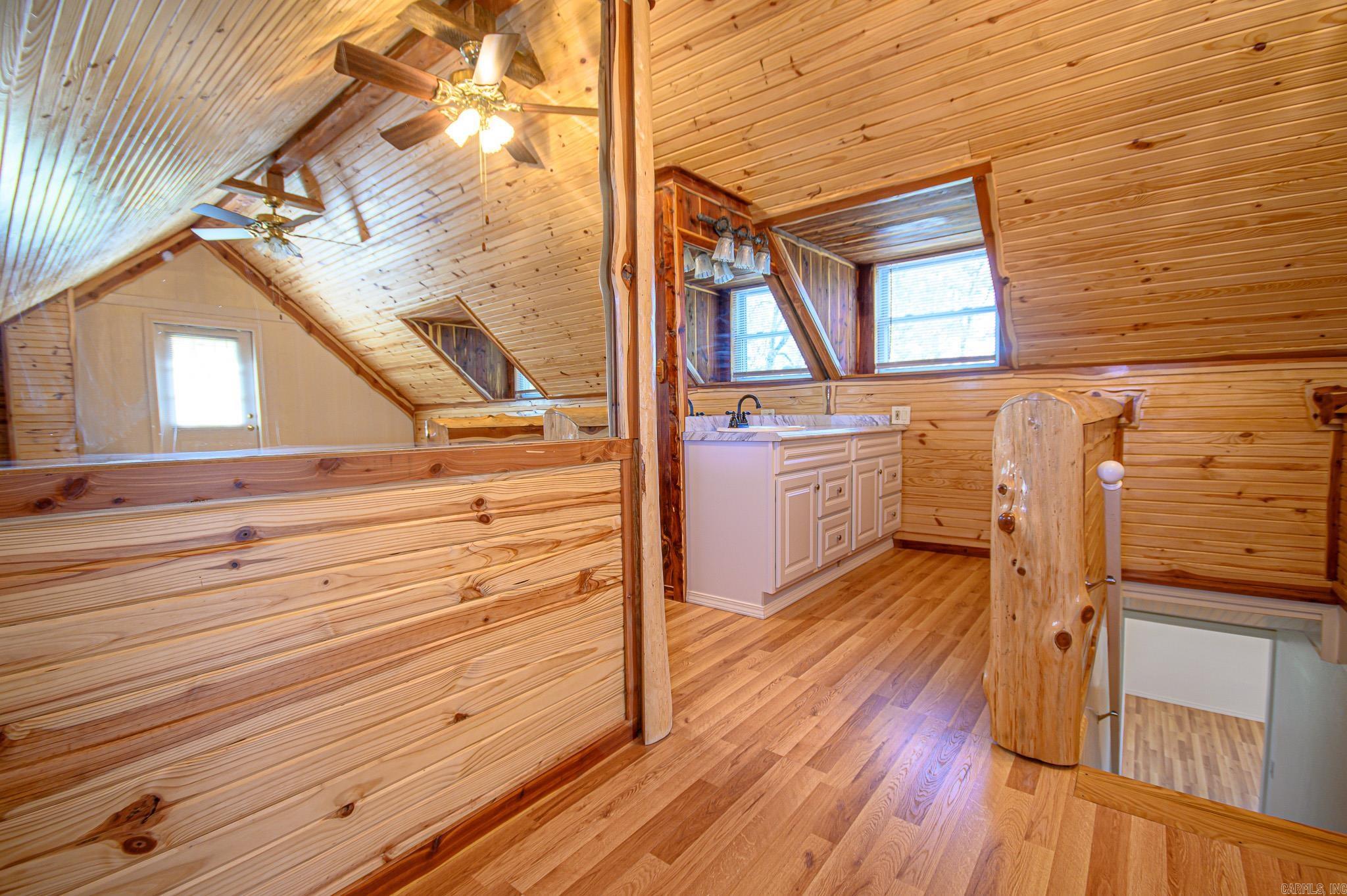 Rural Mena - Residential