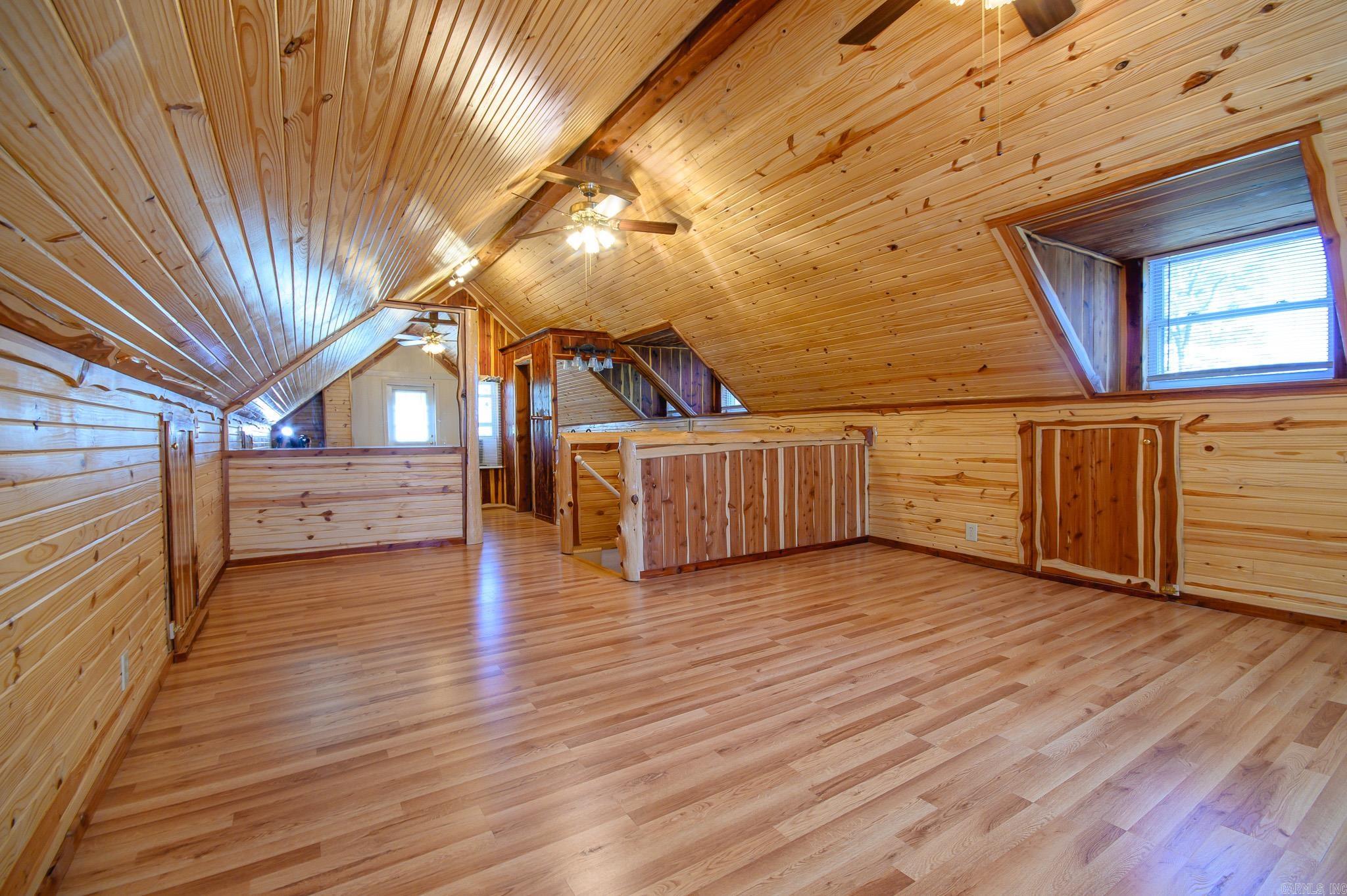 Rural Mena - Residential